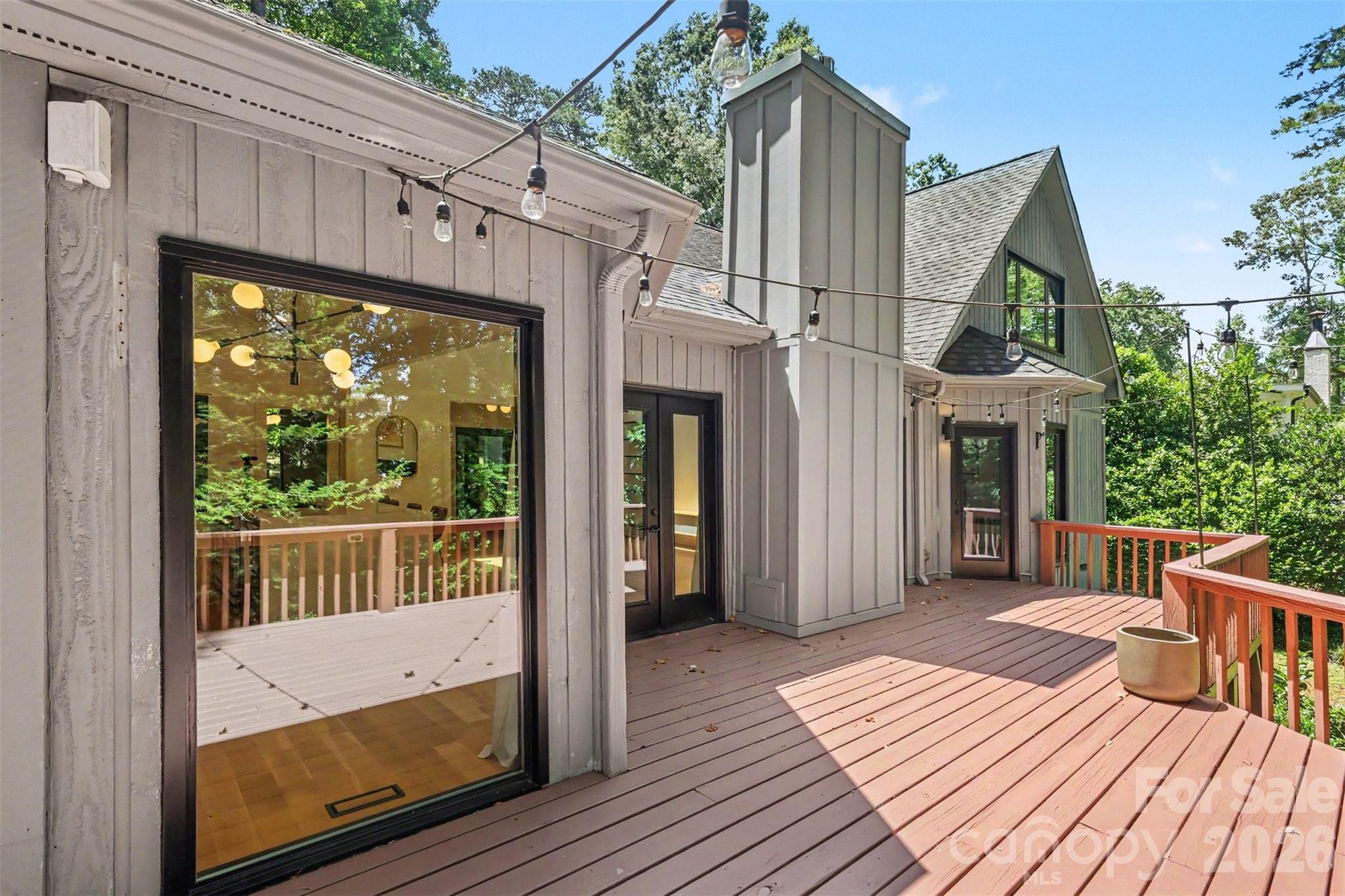 5123 Randolph Road — Charlotte
