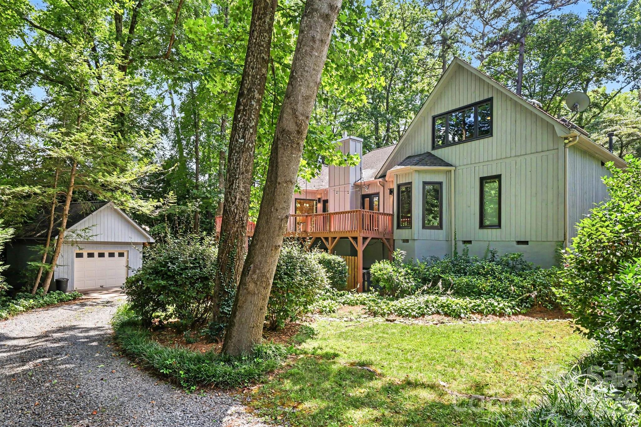 5123 Randolph Road — Charlotte