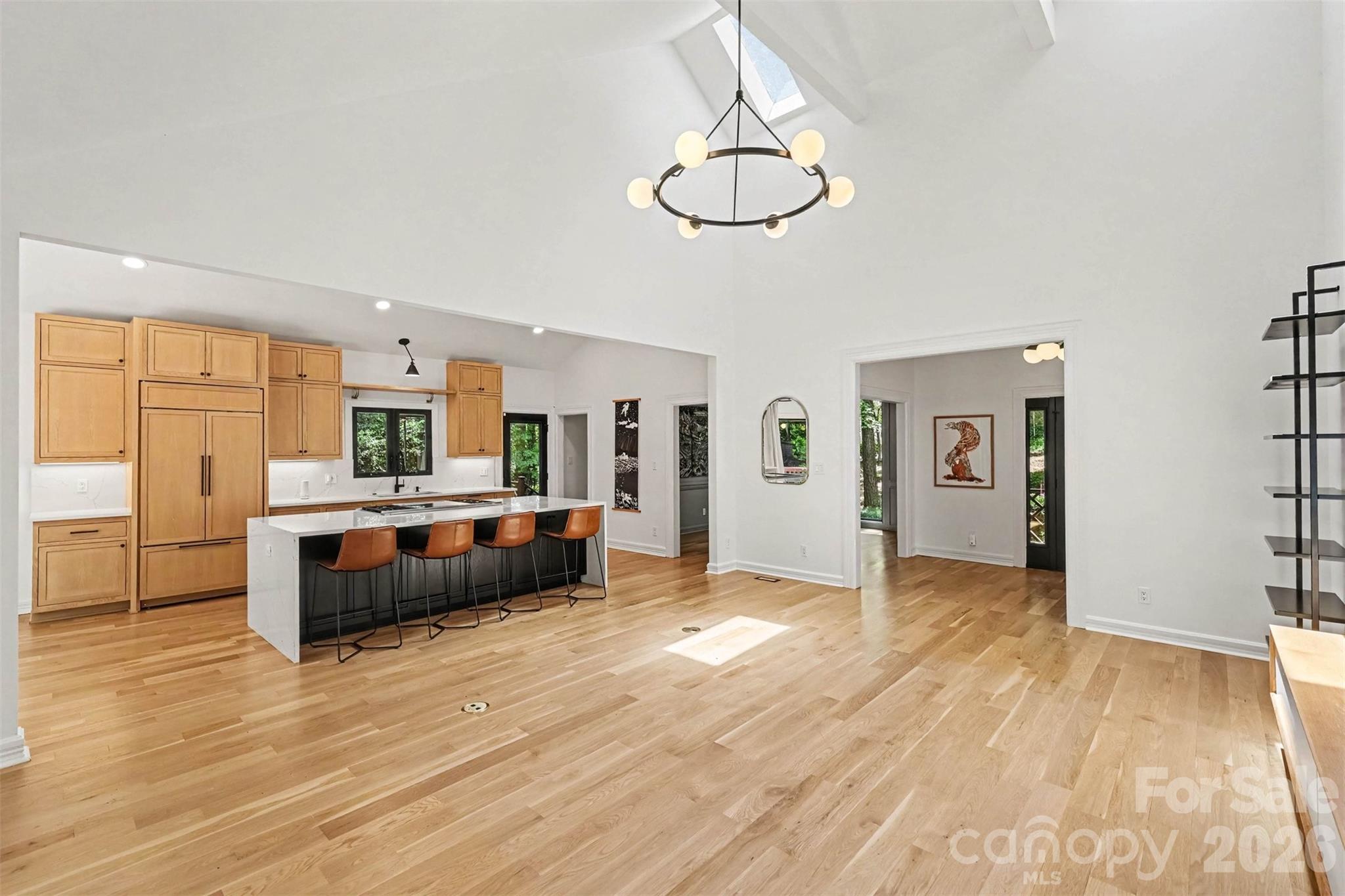 5123 Randolph Road — Charlotte