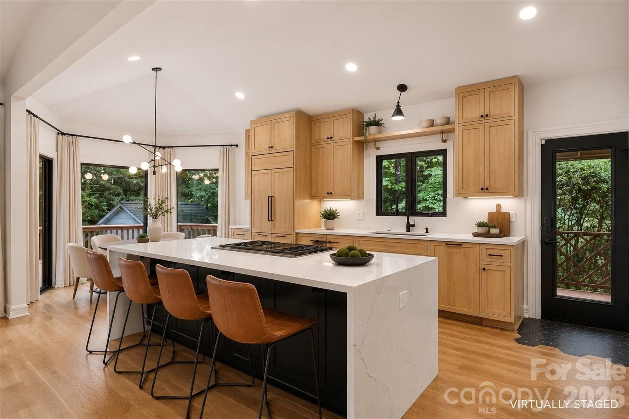 5123 Randolph Road — Charlotte