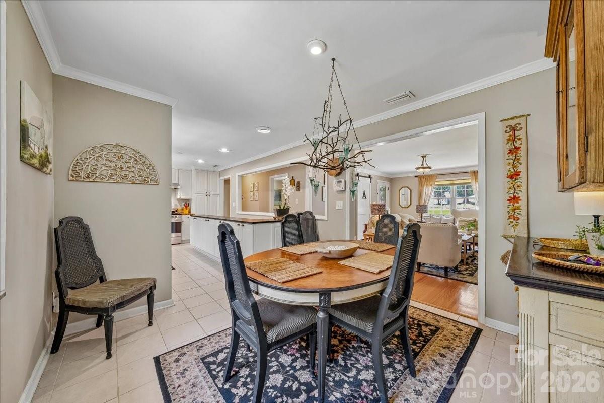 1135 Blueberry Lane — Charlotte