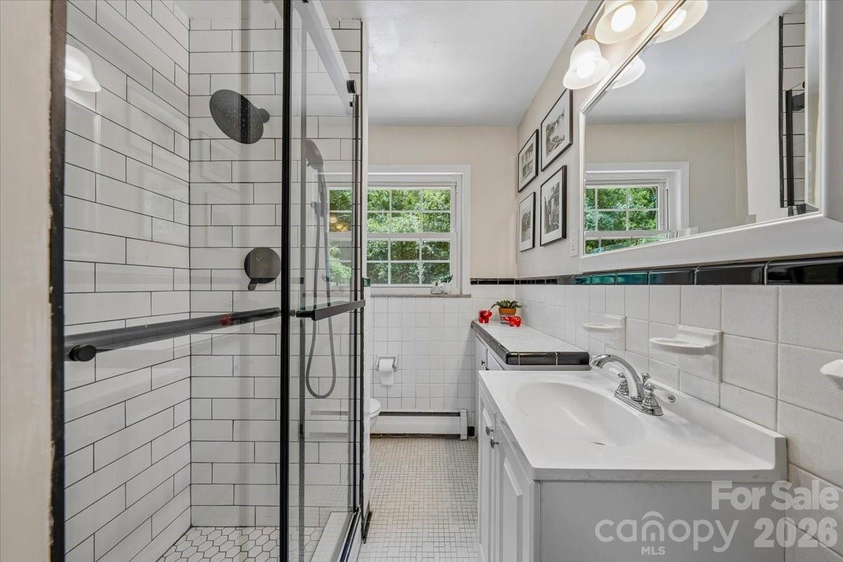 1135 Blueberry Lane — Charlotte