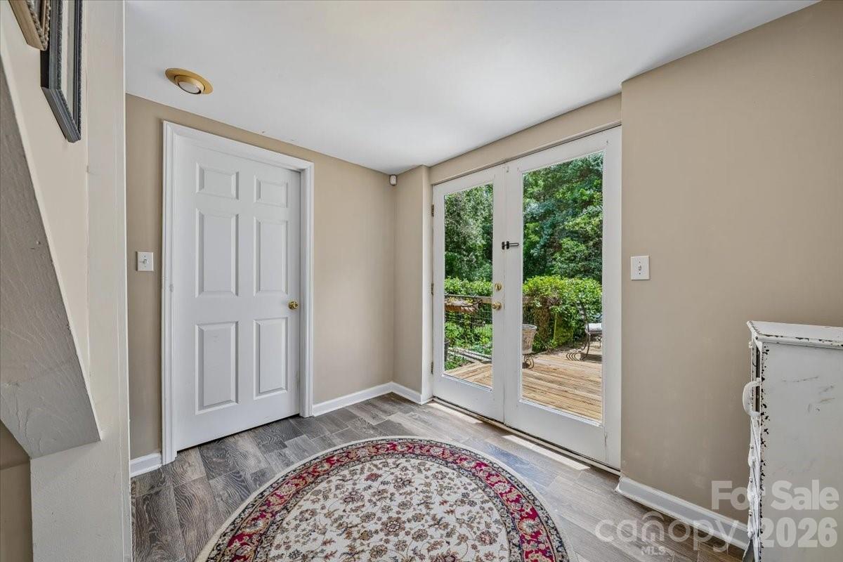 1135 Blueberry Lane — Charlotte