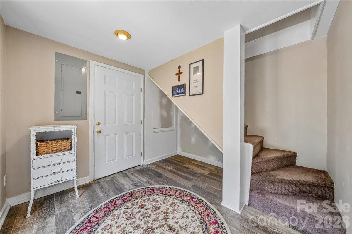 1135 Blueberry Lane — Charlotte