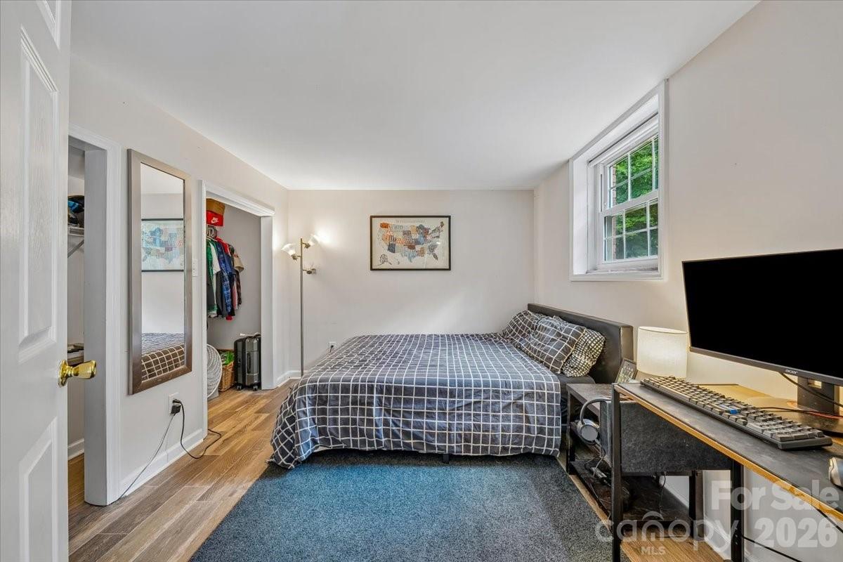 1135 Blueberry Lane — Charlotte