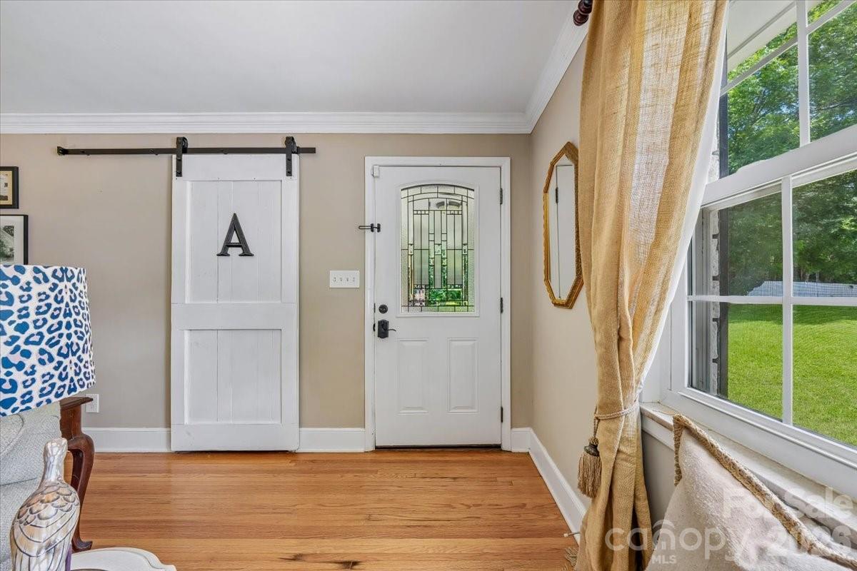 1135 Blueberry Lane — Charlotte