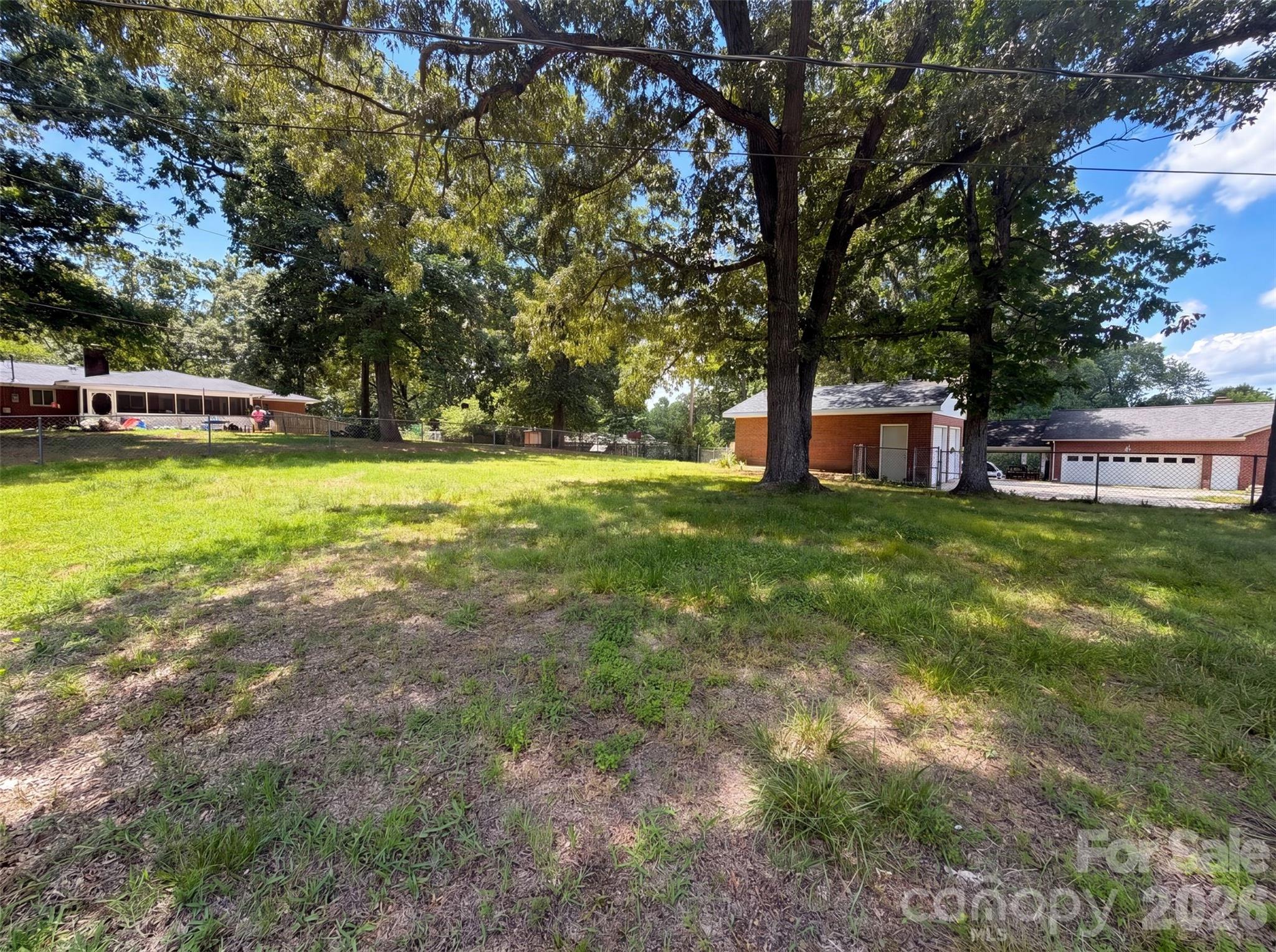 1911 Amberhill Lane — Charlotte