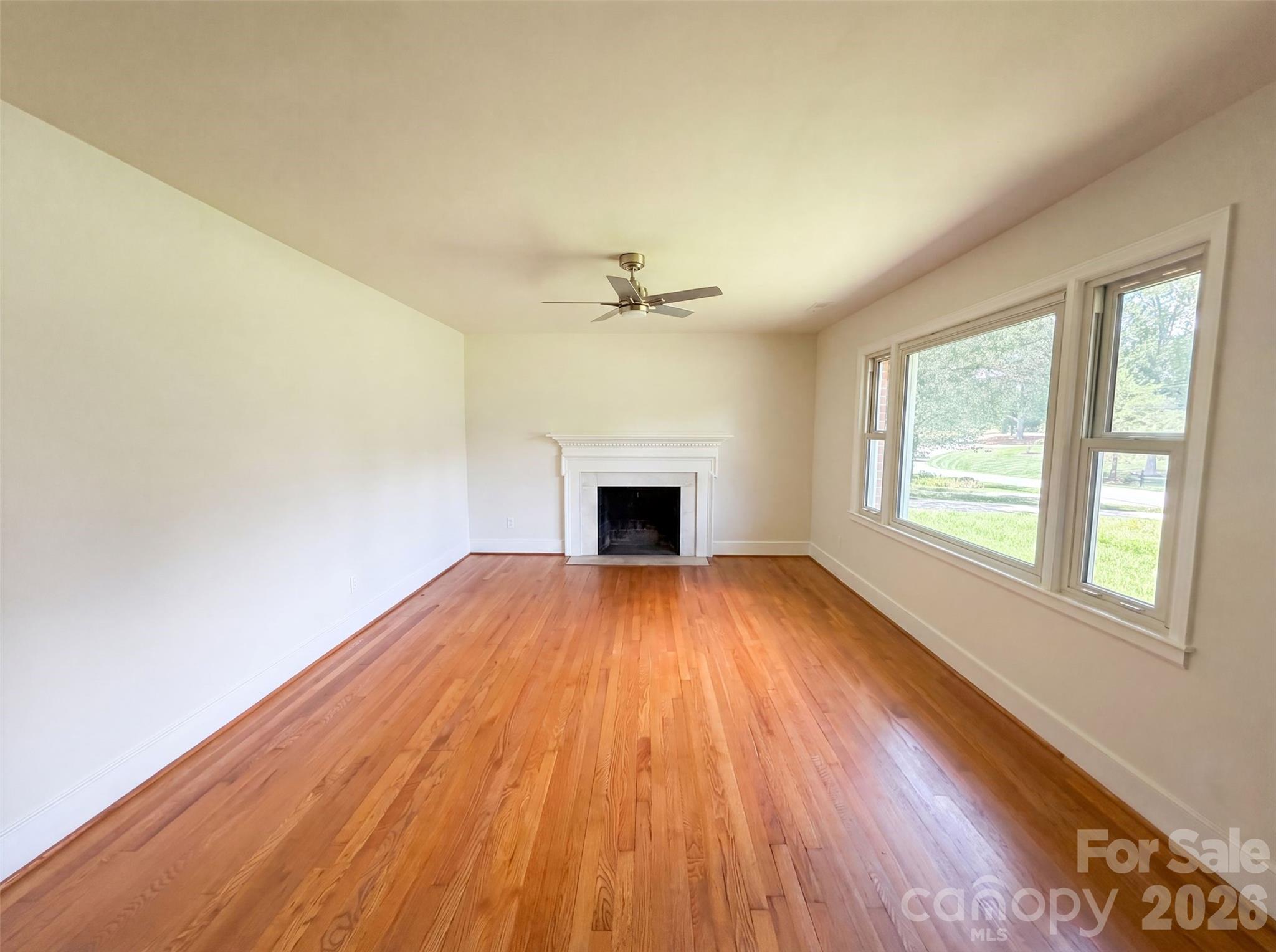 1911 Amberhill Lane — Charlotte
