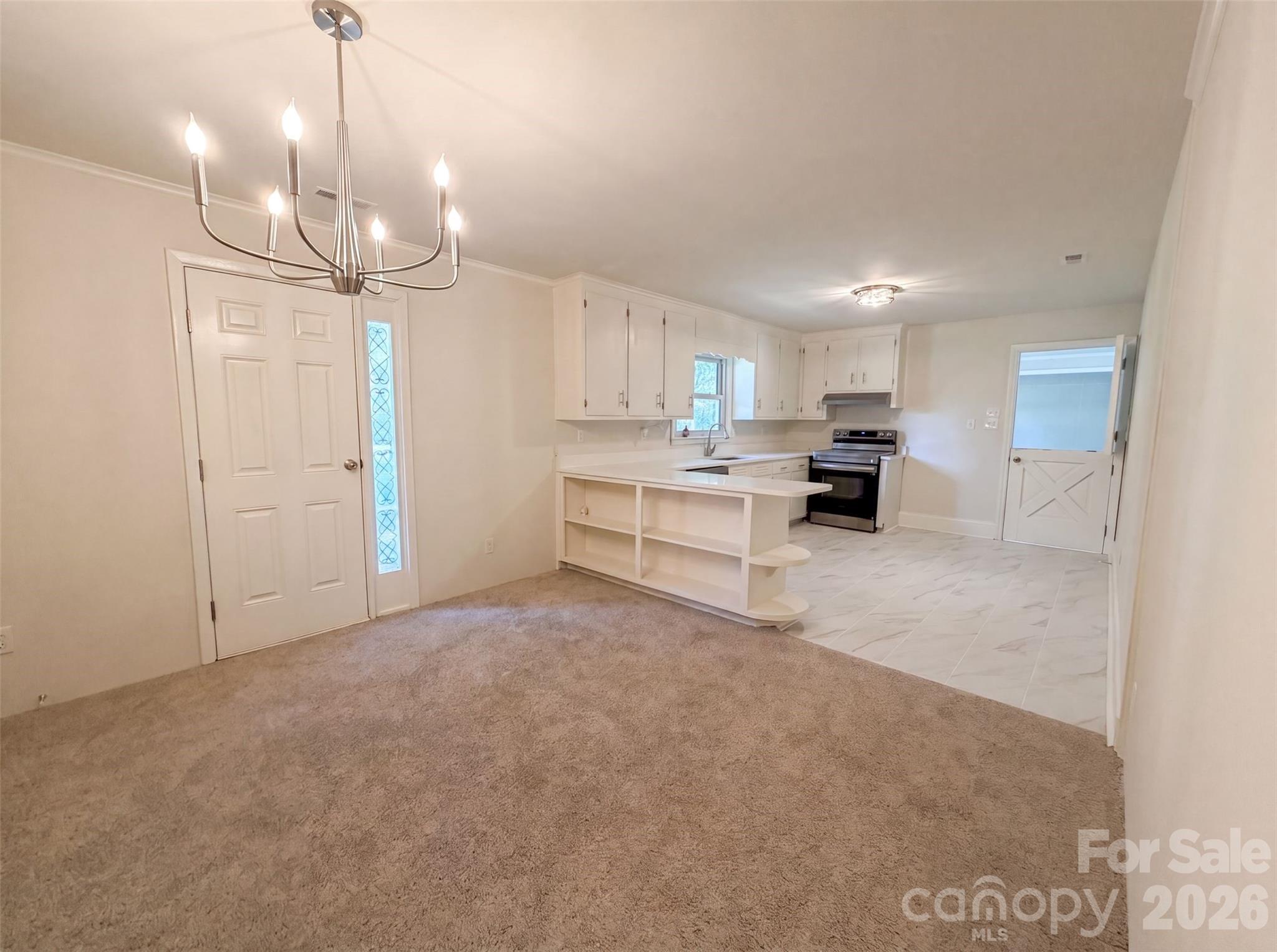 1911 Amberhill Lane — Charlotte