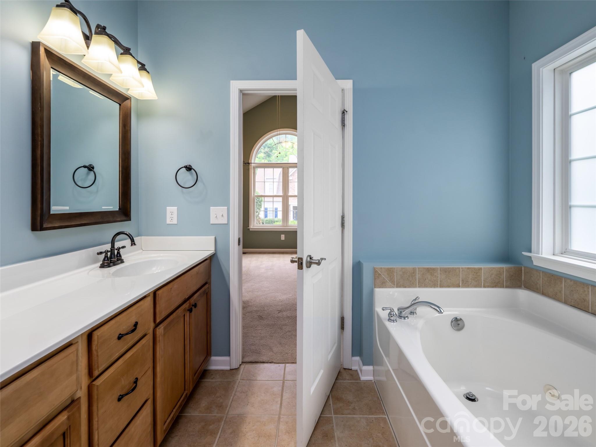 25 Driftstone Circle — Arden