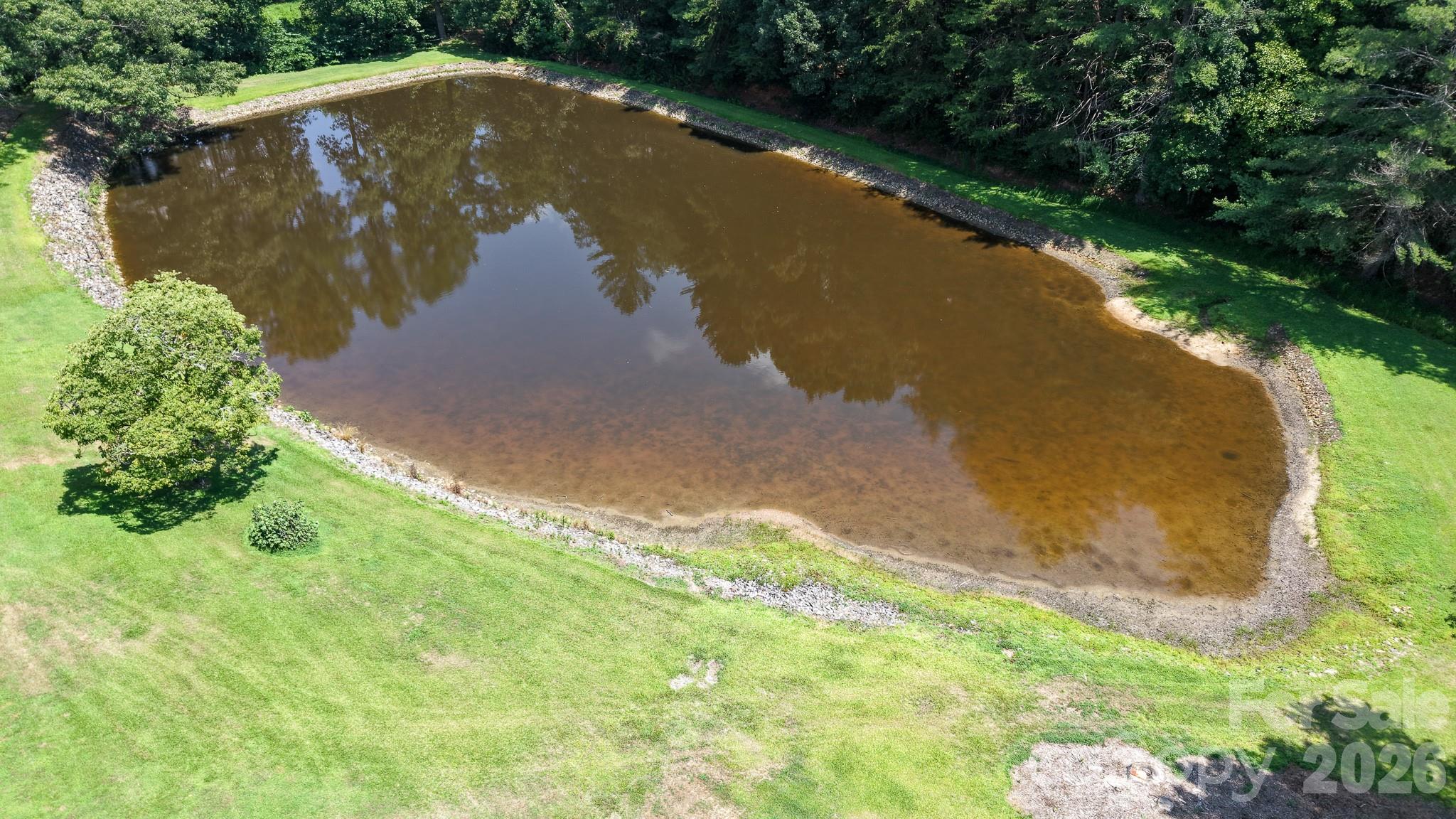 390 Airport Road — Taylorsville