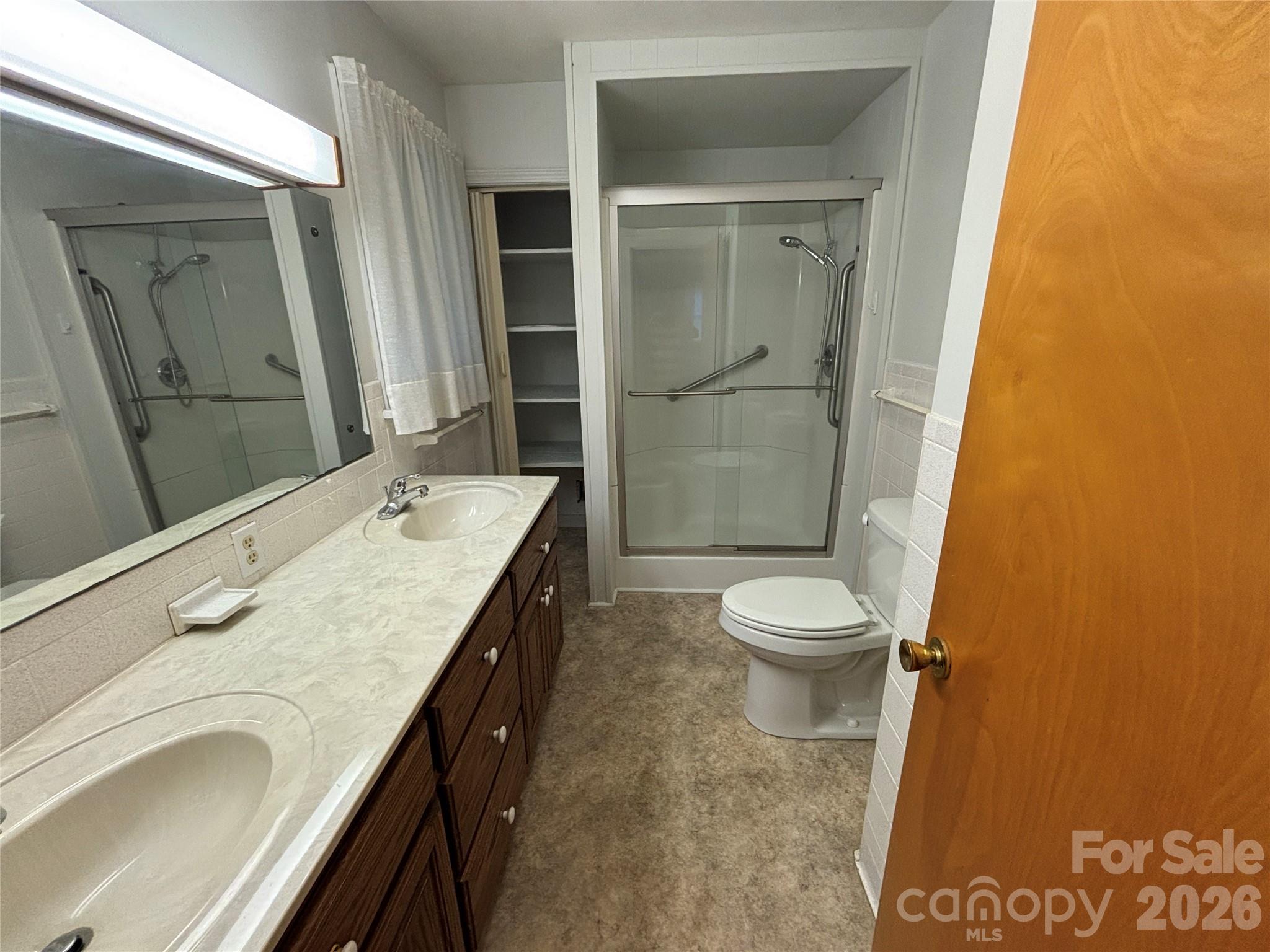 390 Airport Road — Taylorsville