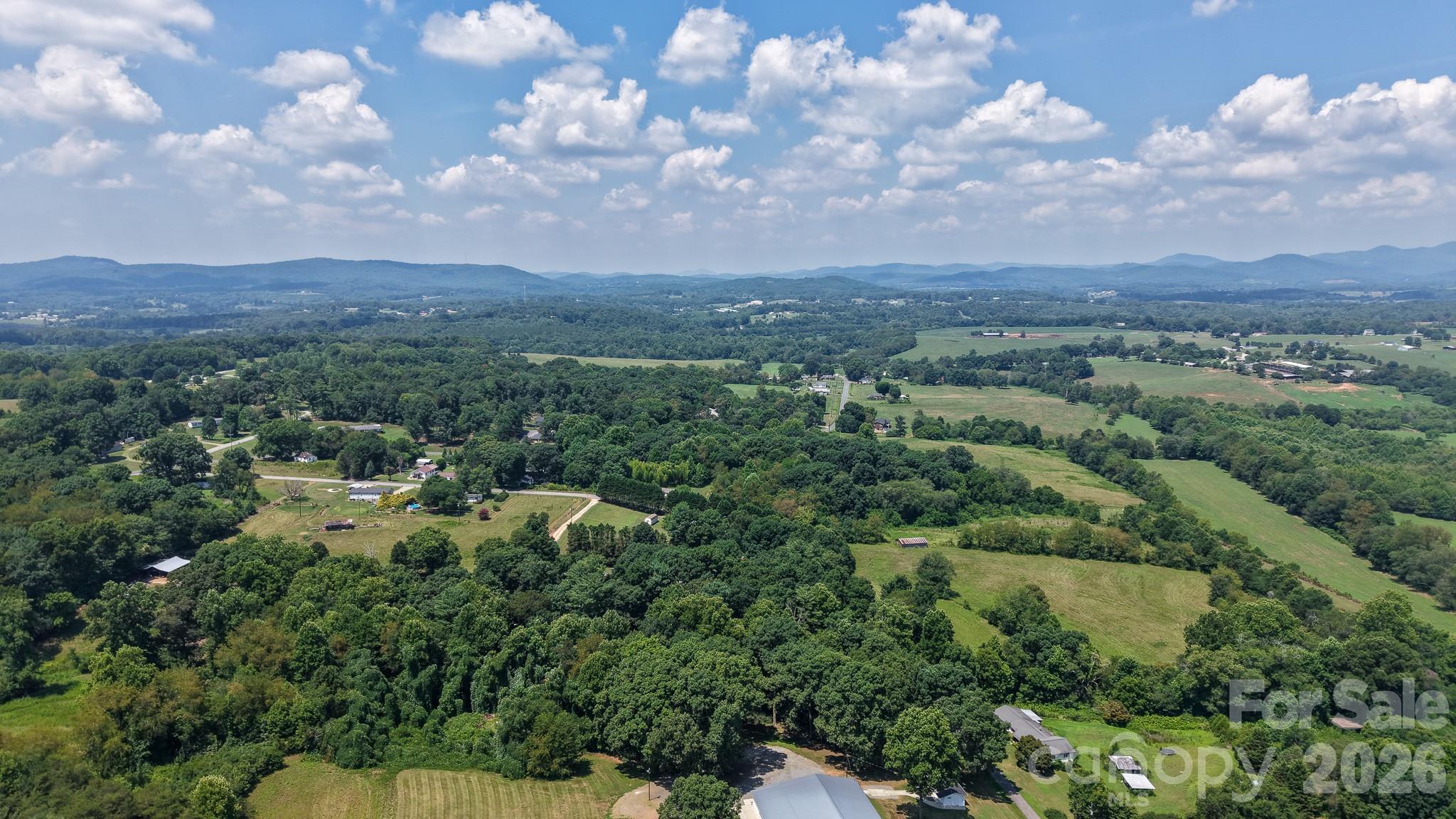 390 Airport Road — Taylorsville