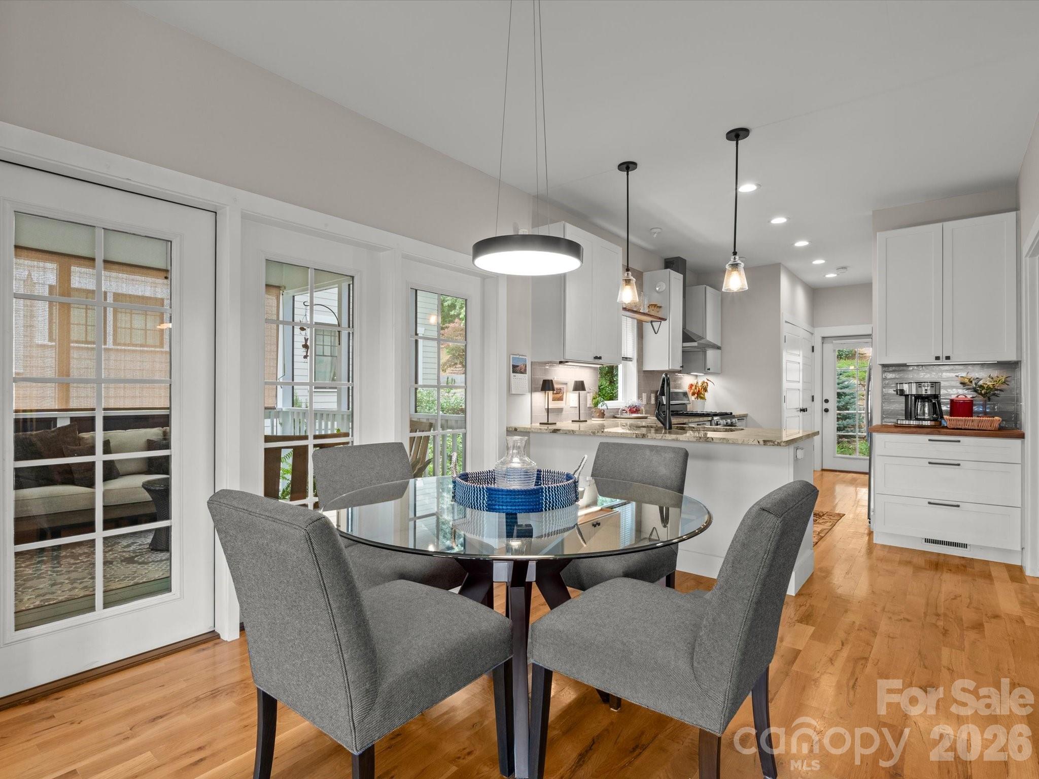 18 Thurland Avenue — Asheville