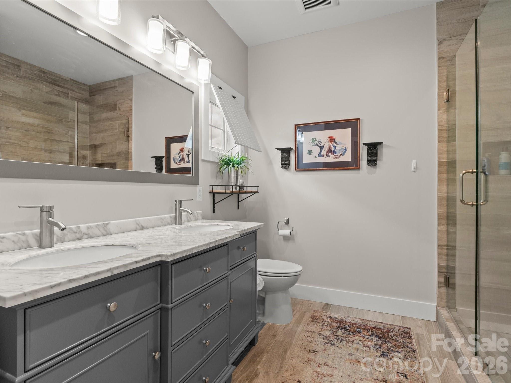 18 Thurland Avenue — Asheville
