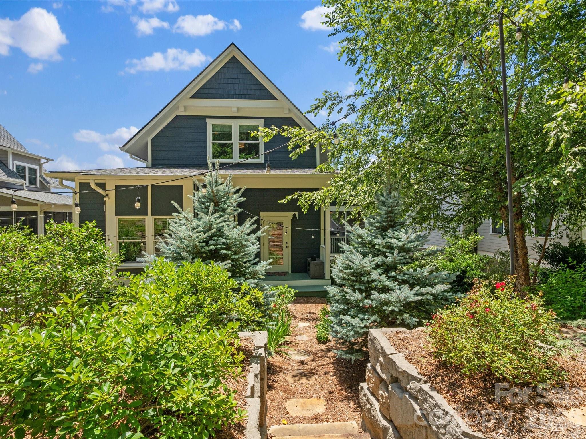 18 Thurland Avenue — Asheville