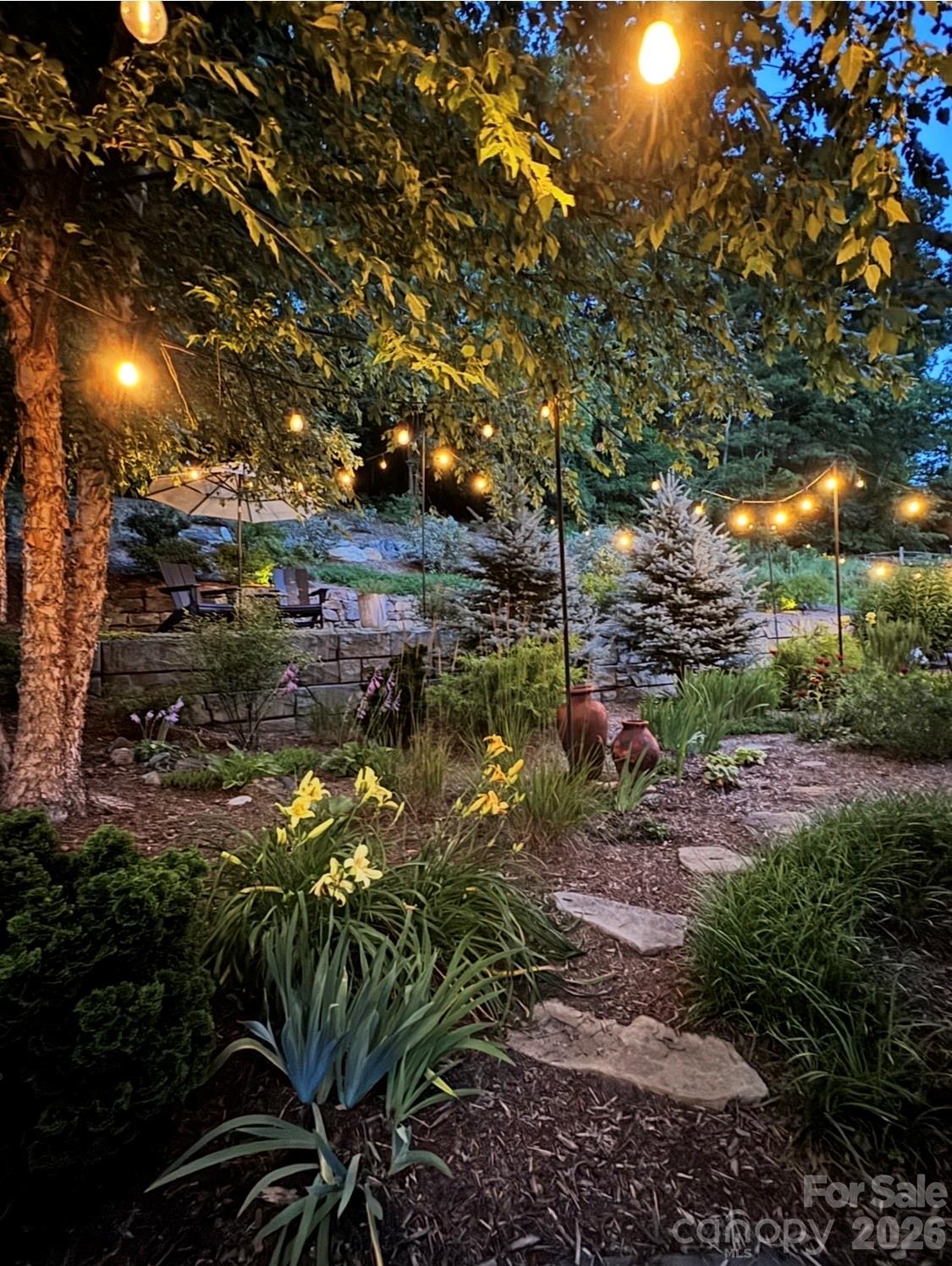 18 Thurland Avenue — Asheville