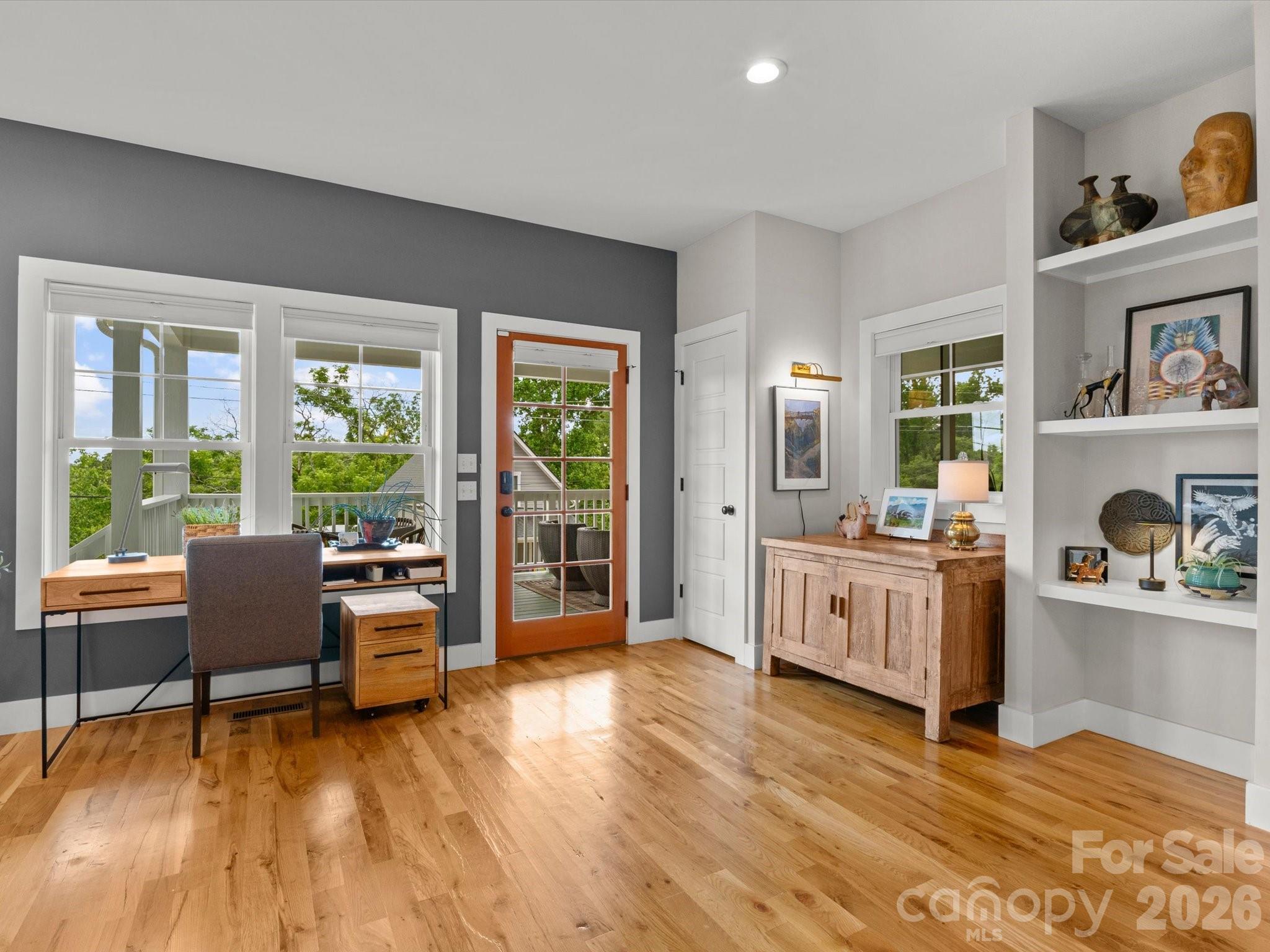 18 Thurland Avenue — Asheville