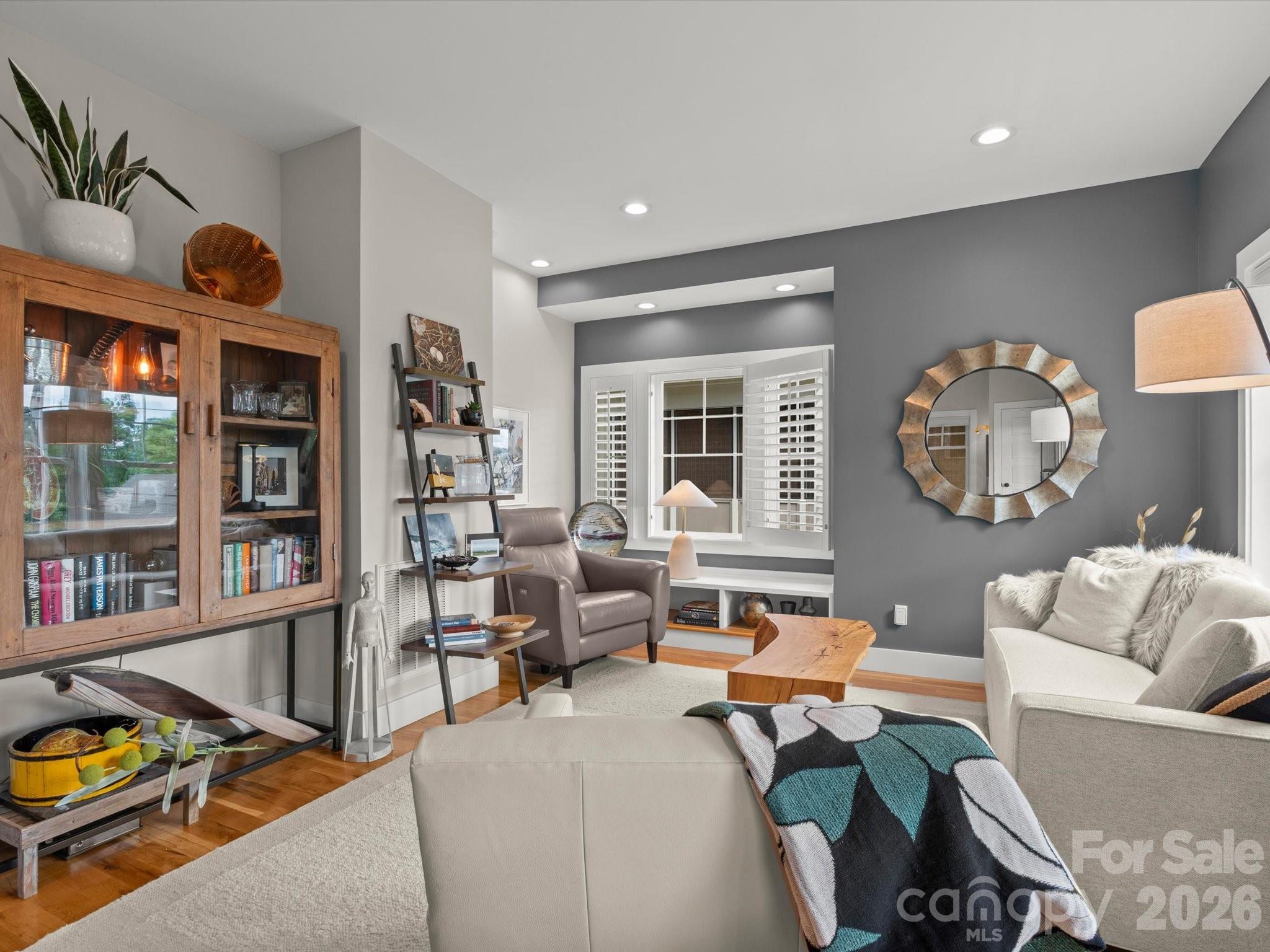 18 Thurland Avenue — Asheville
