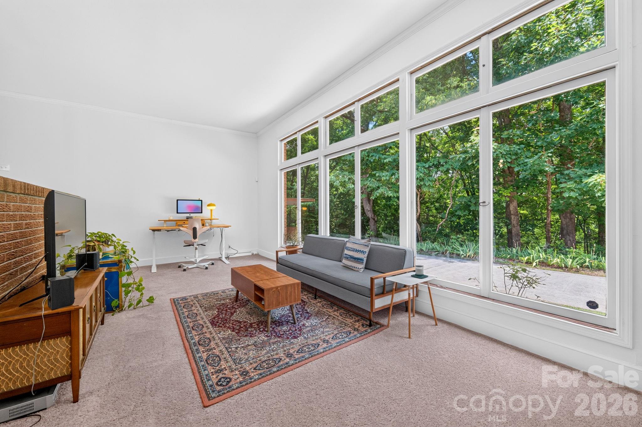 112 Crestwood Circle — Chester