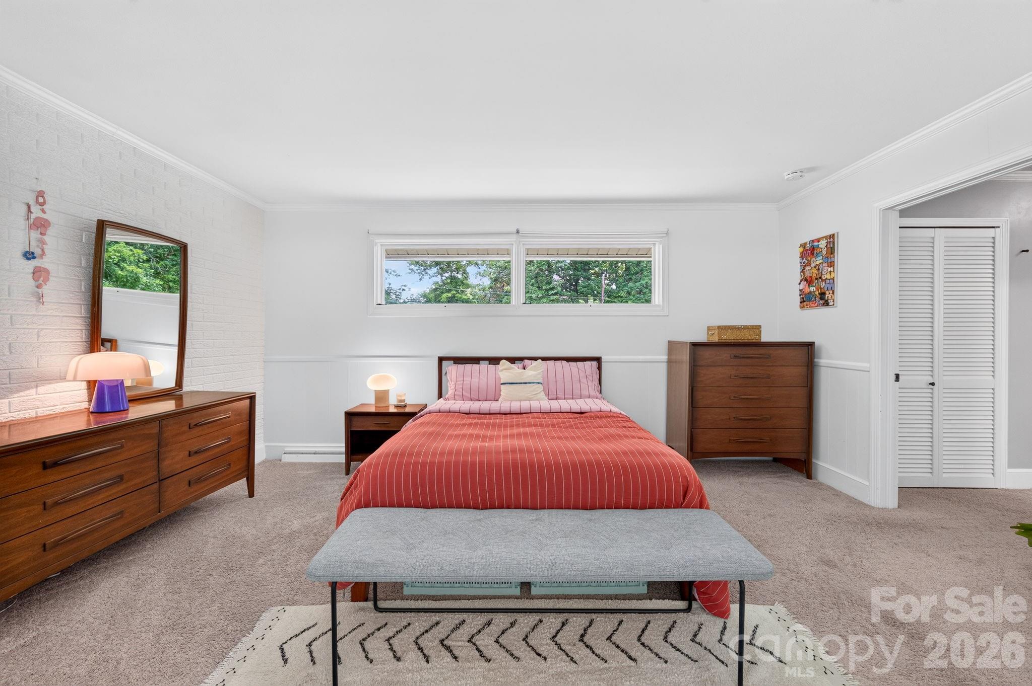 112 Crestwood Circle — Chester