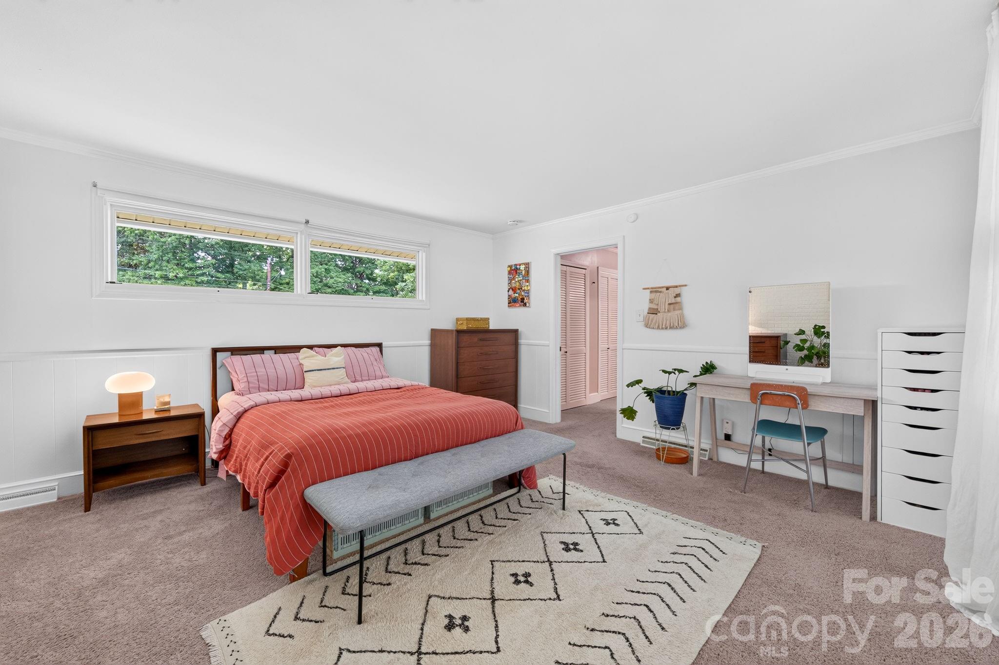 112 Crestwood Circle — Chester