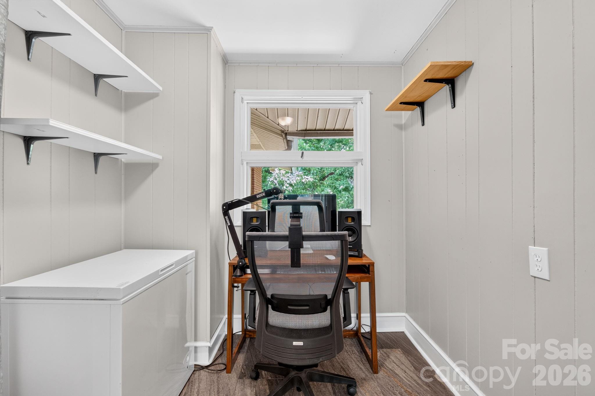 112 Crestwood Circle — Chester