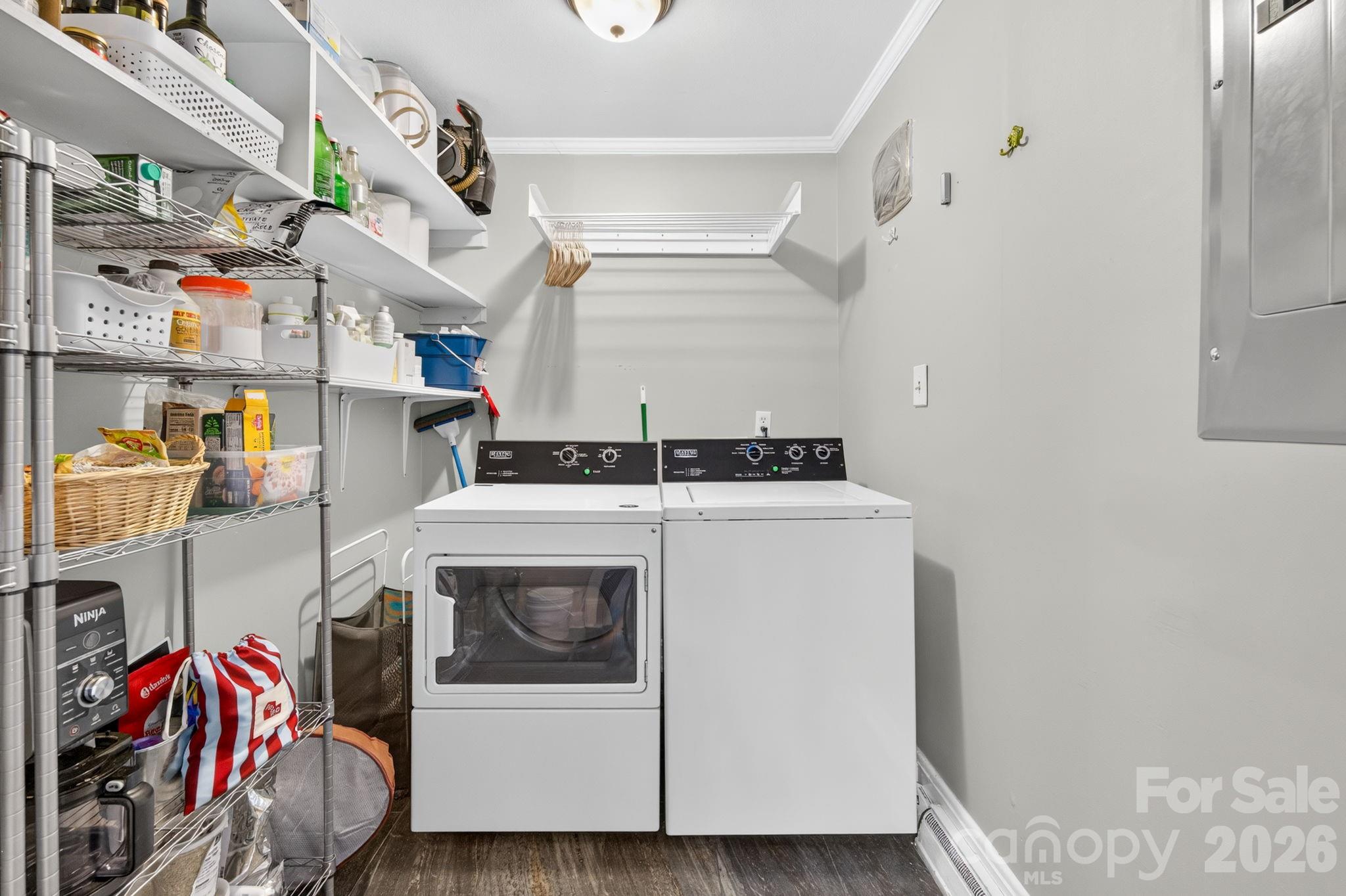 112 Crestwood Circle — Chester