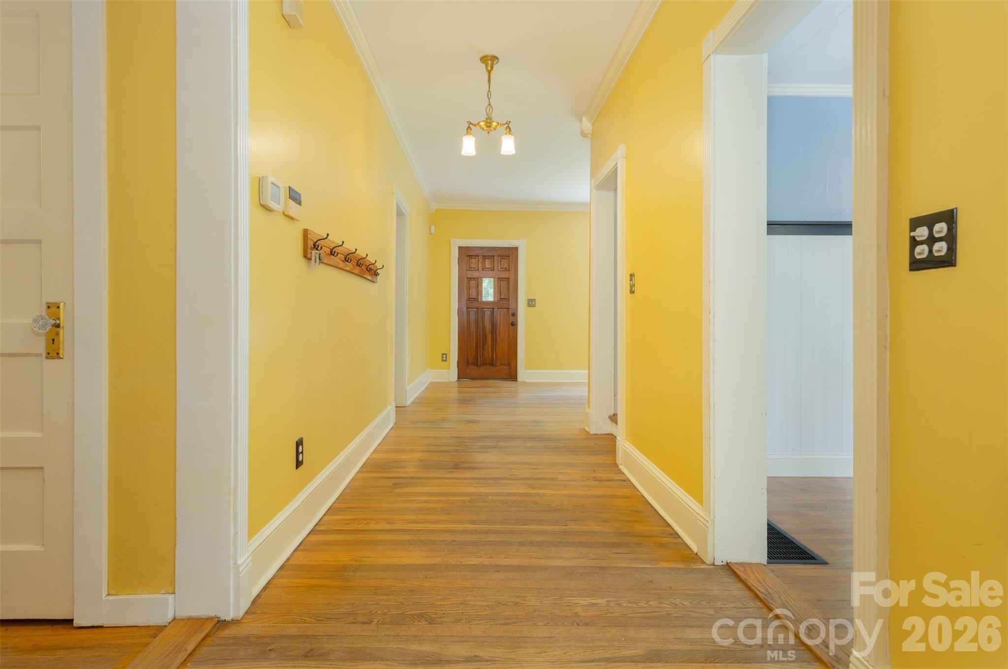 100 Cannon Drive — Hendersonville