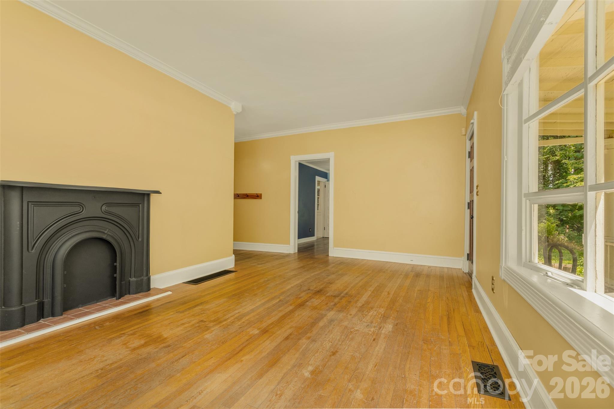 100 Cannon Drive — Hendersonville