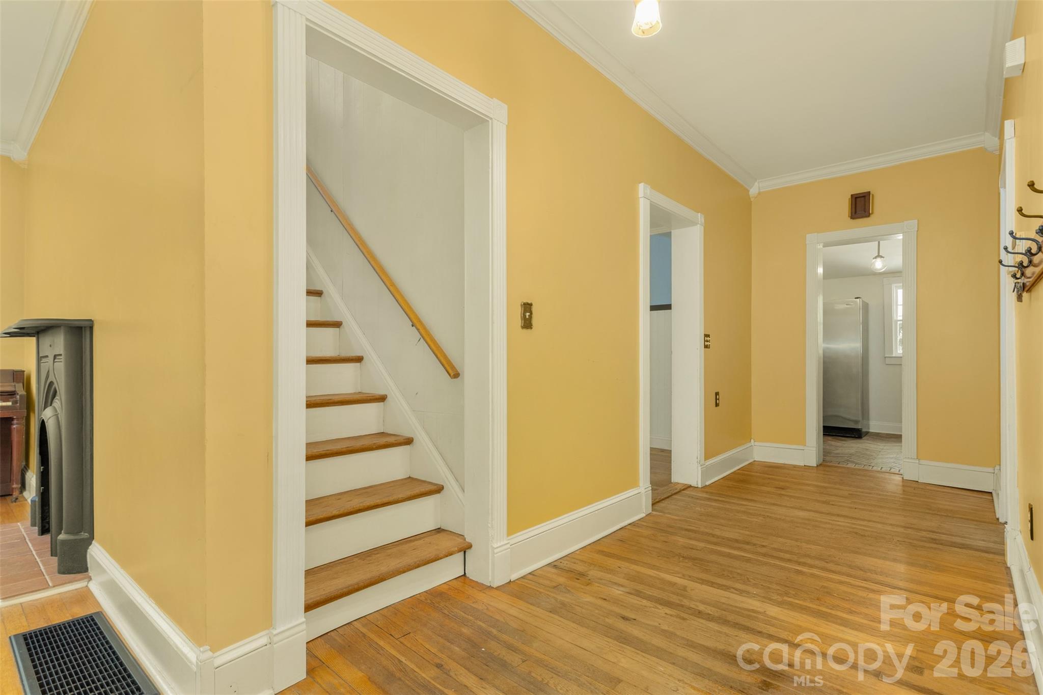 100 Cannon Drive — Hendersonville