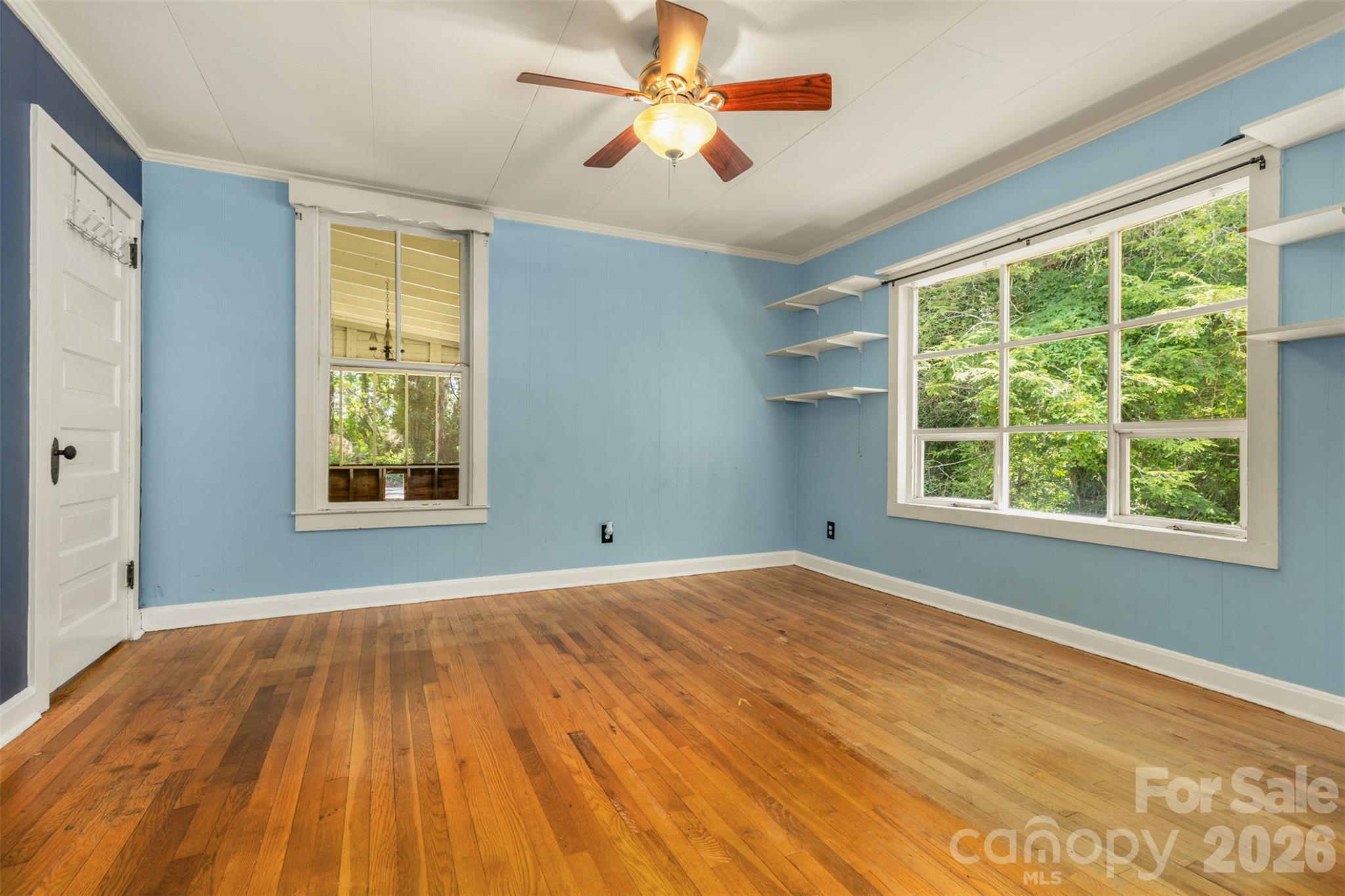 100 Cannon Drive — Hendersonville