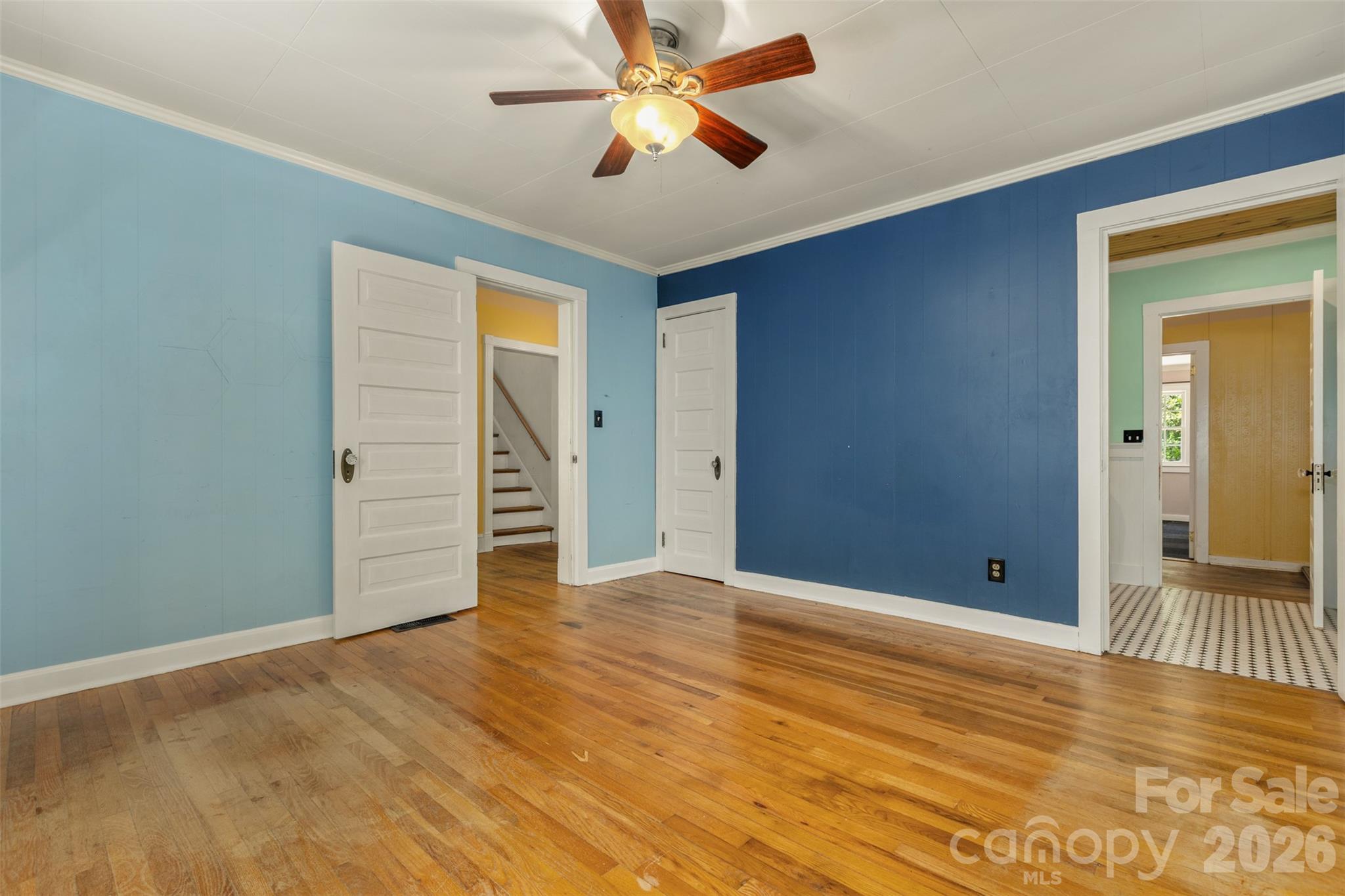 100 Cannon Drive — Hendersonville