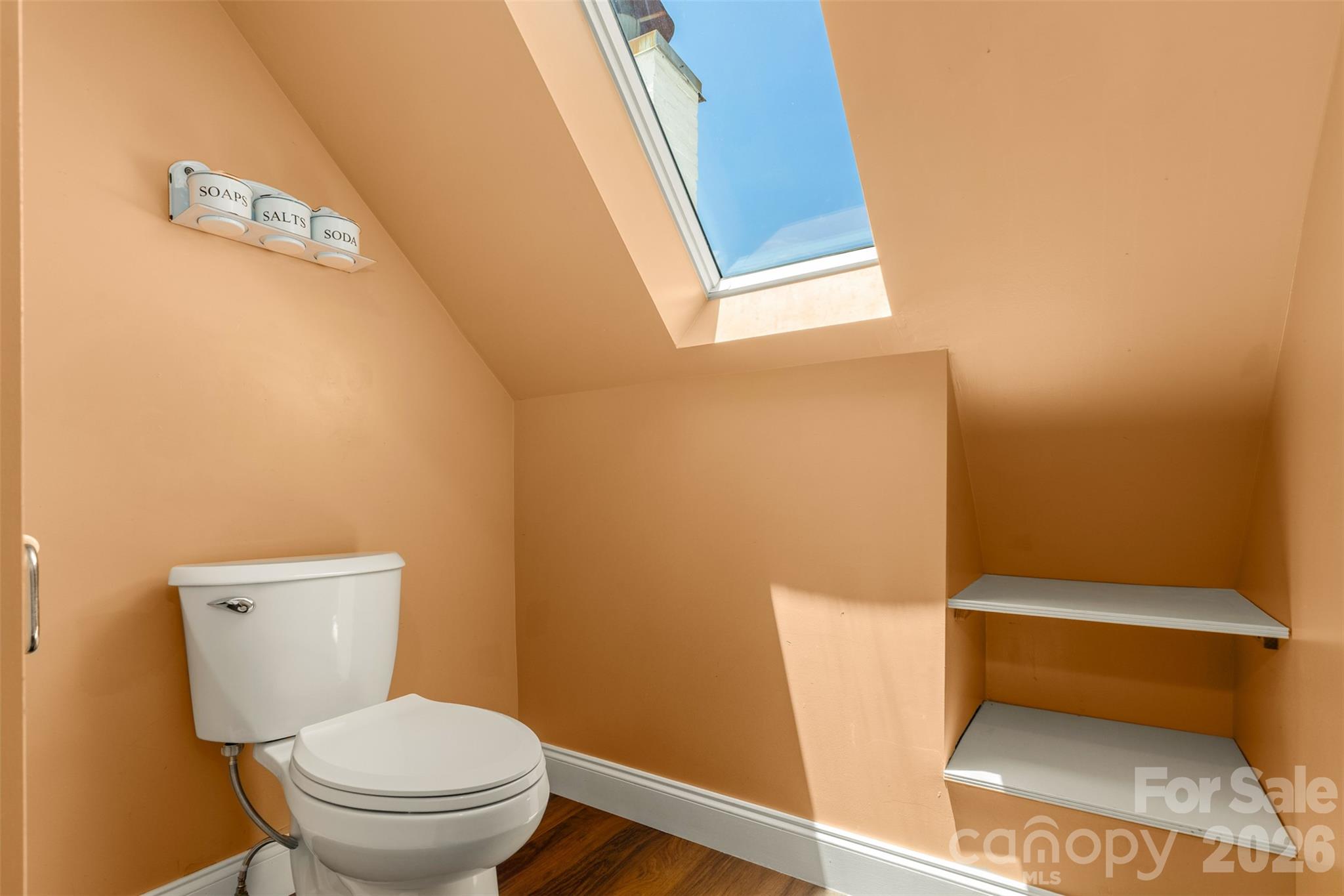 100 Cannon Drive — Hendersonville