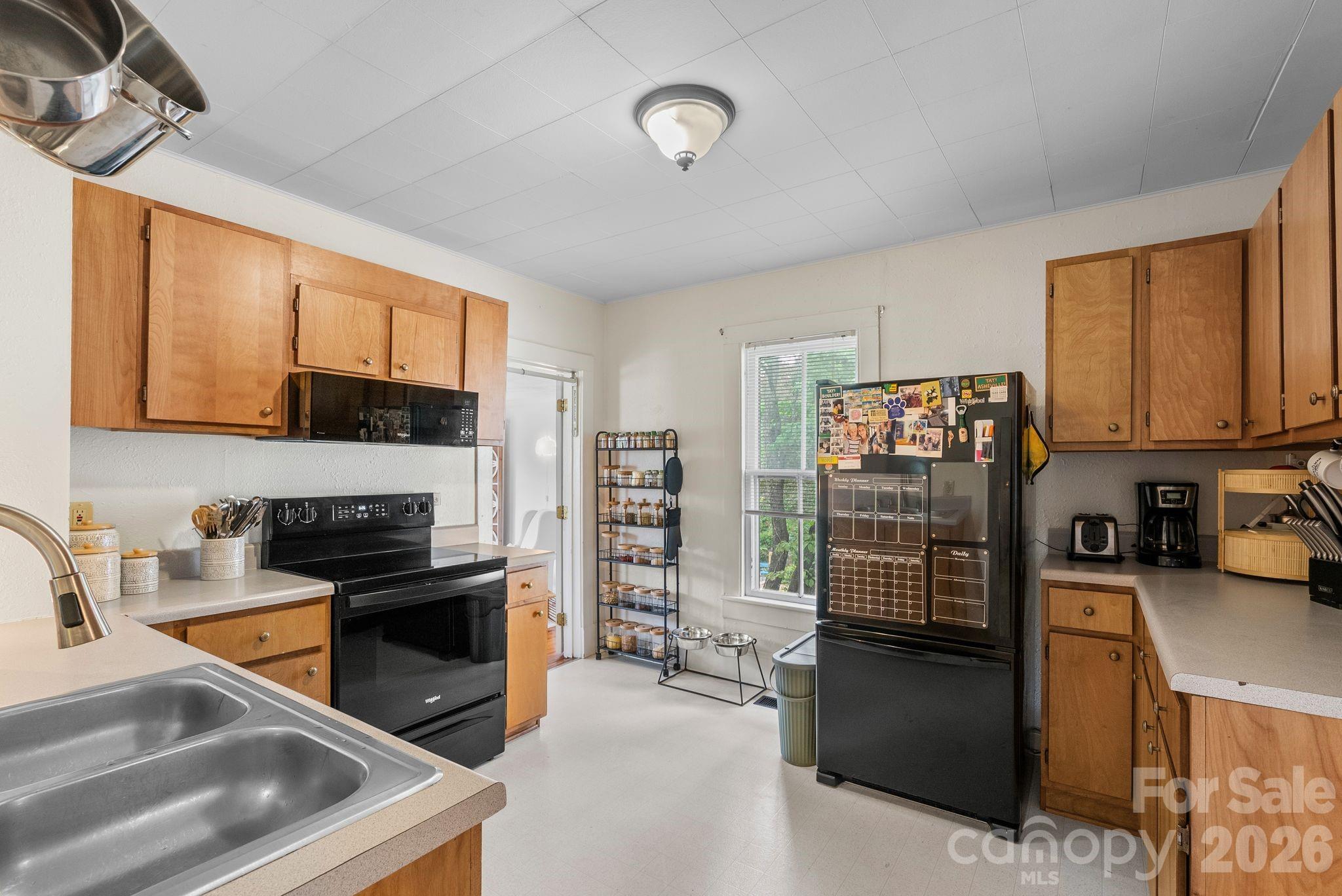 60 Annandale Avenue — Asheville