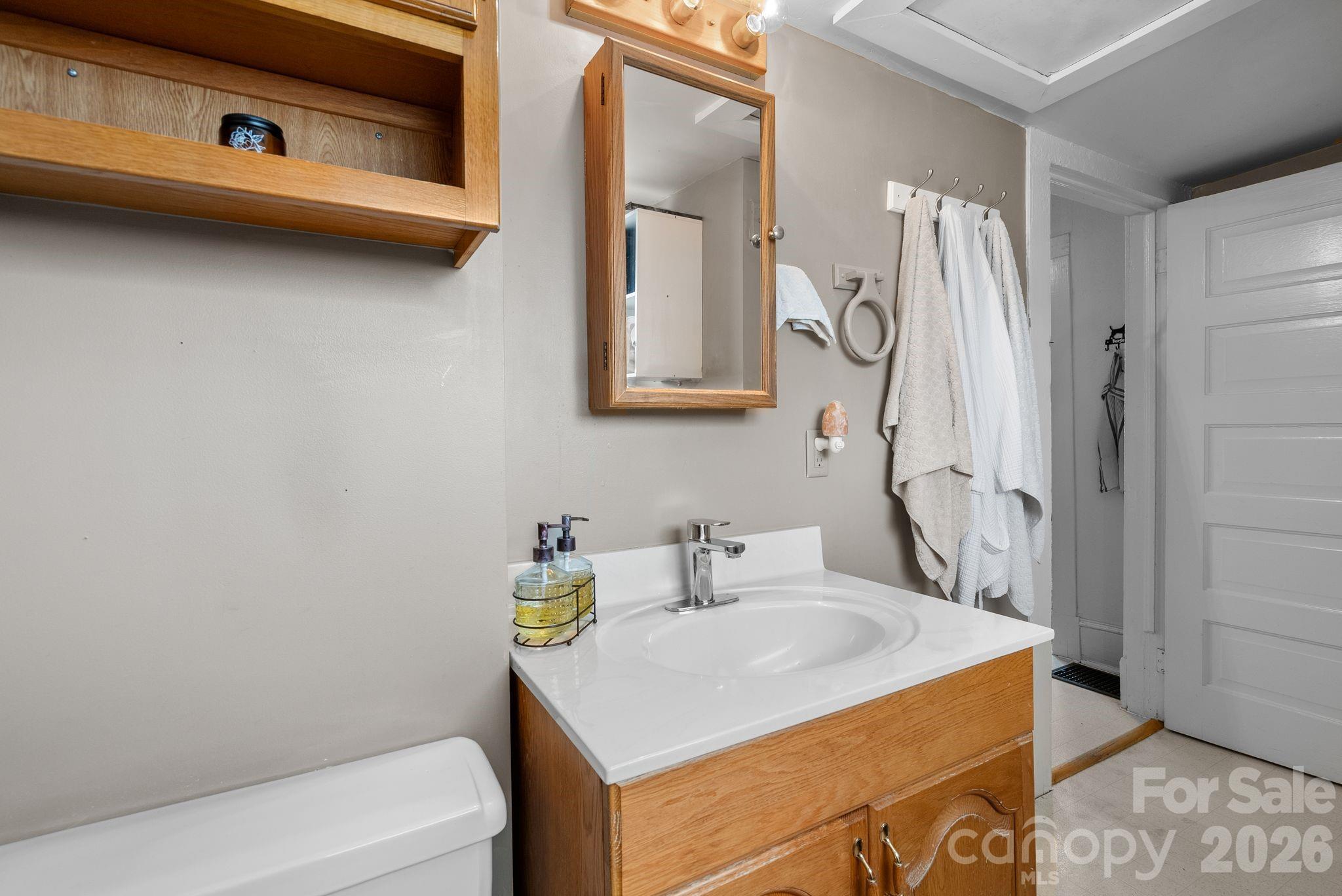 60 Annandale Avenue — Asheville