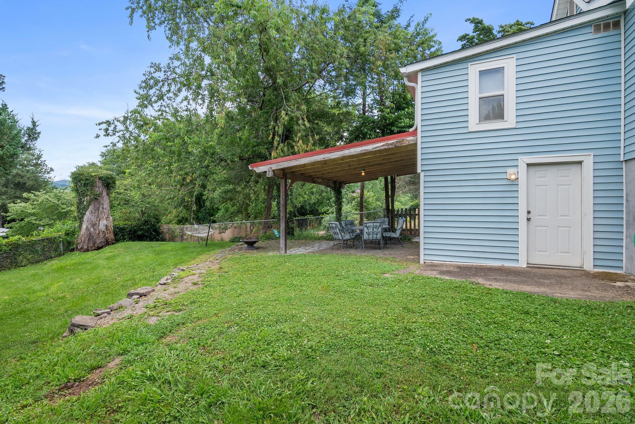 60 Annandale Avenue — Asheville