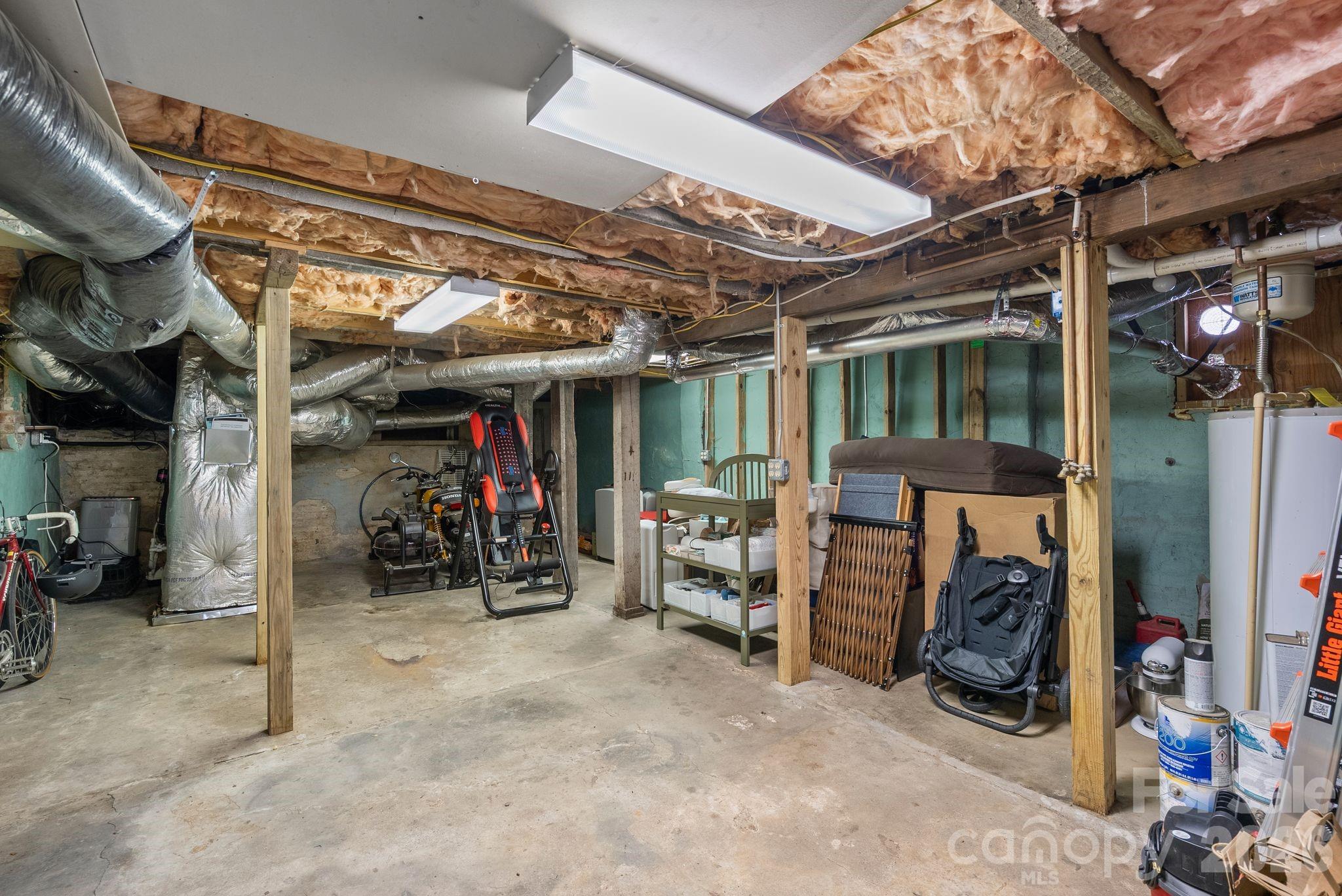 60 Annandale Avenue — Asheville