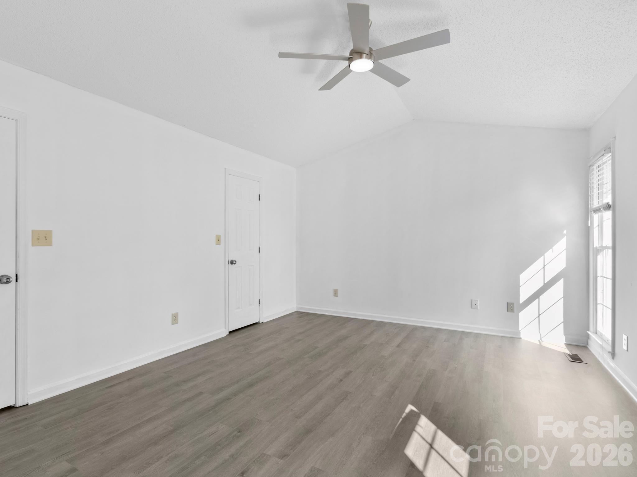 1 Strathmore Drive — Arden