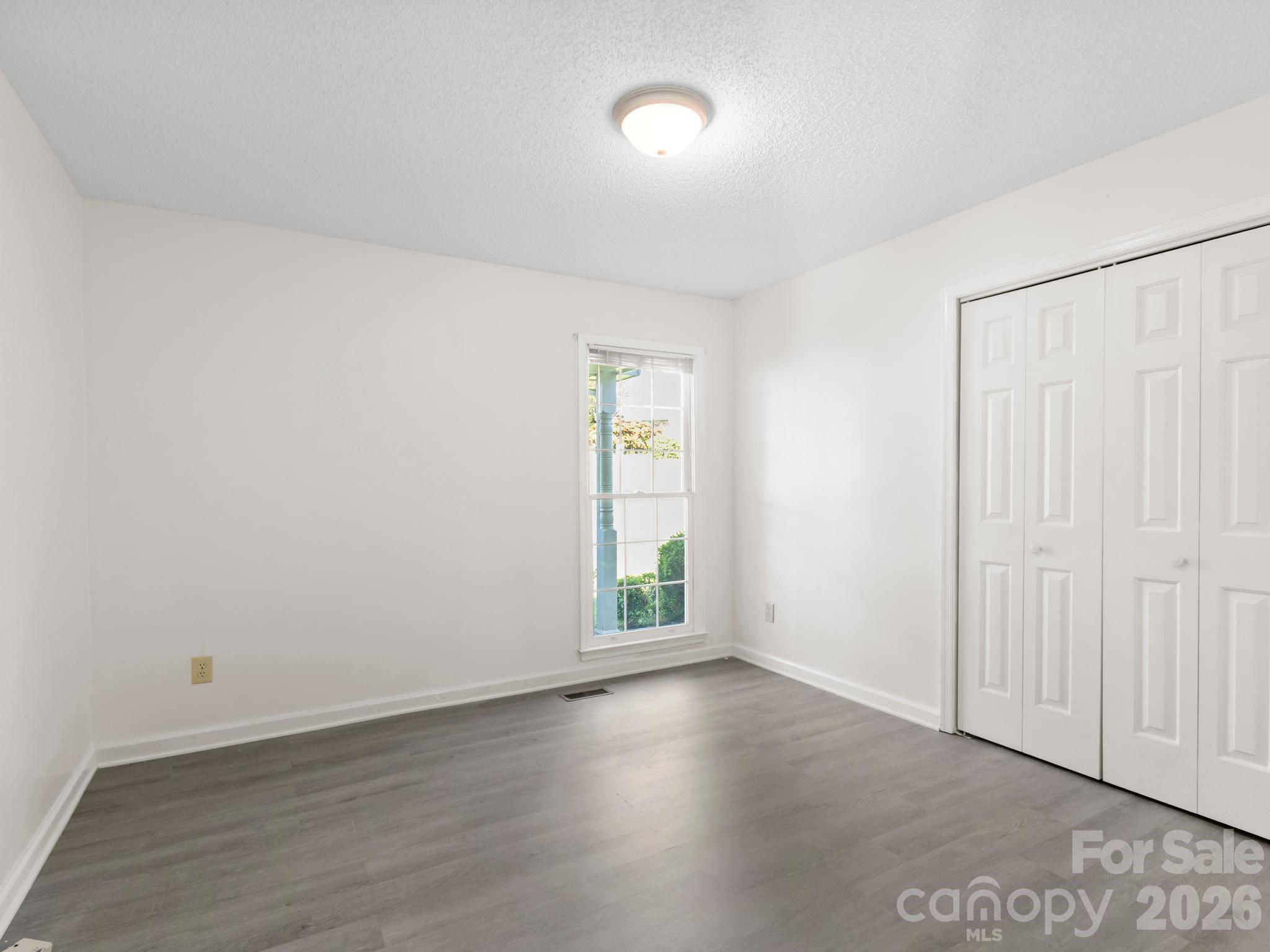 1 Strathmore Drive — Arden