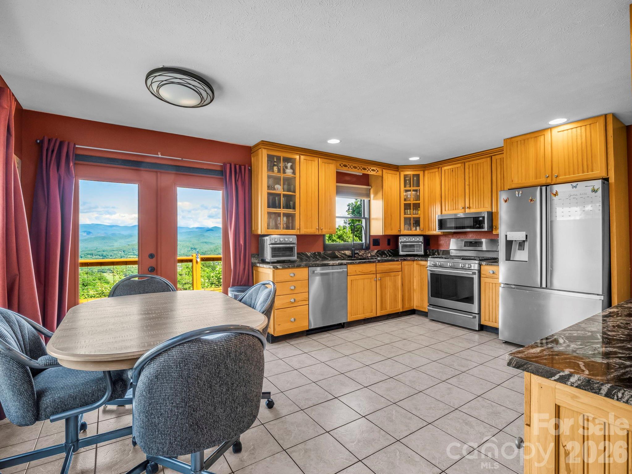 1025 Jeter Mountain Road — Penrose