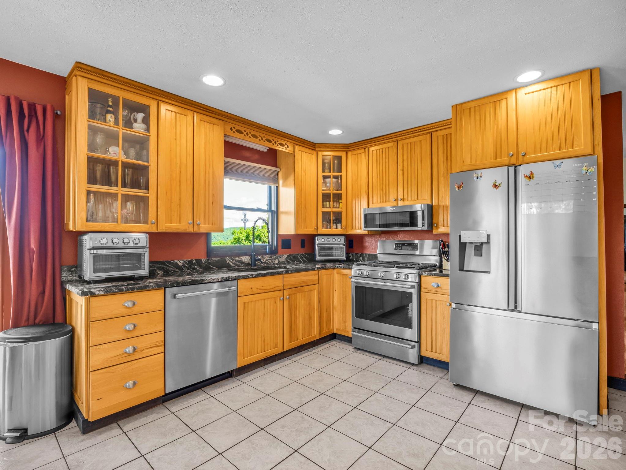 1025 Jeter Mountain Road — Penrose