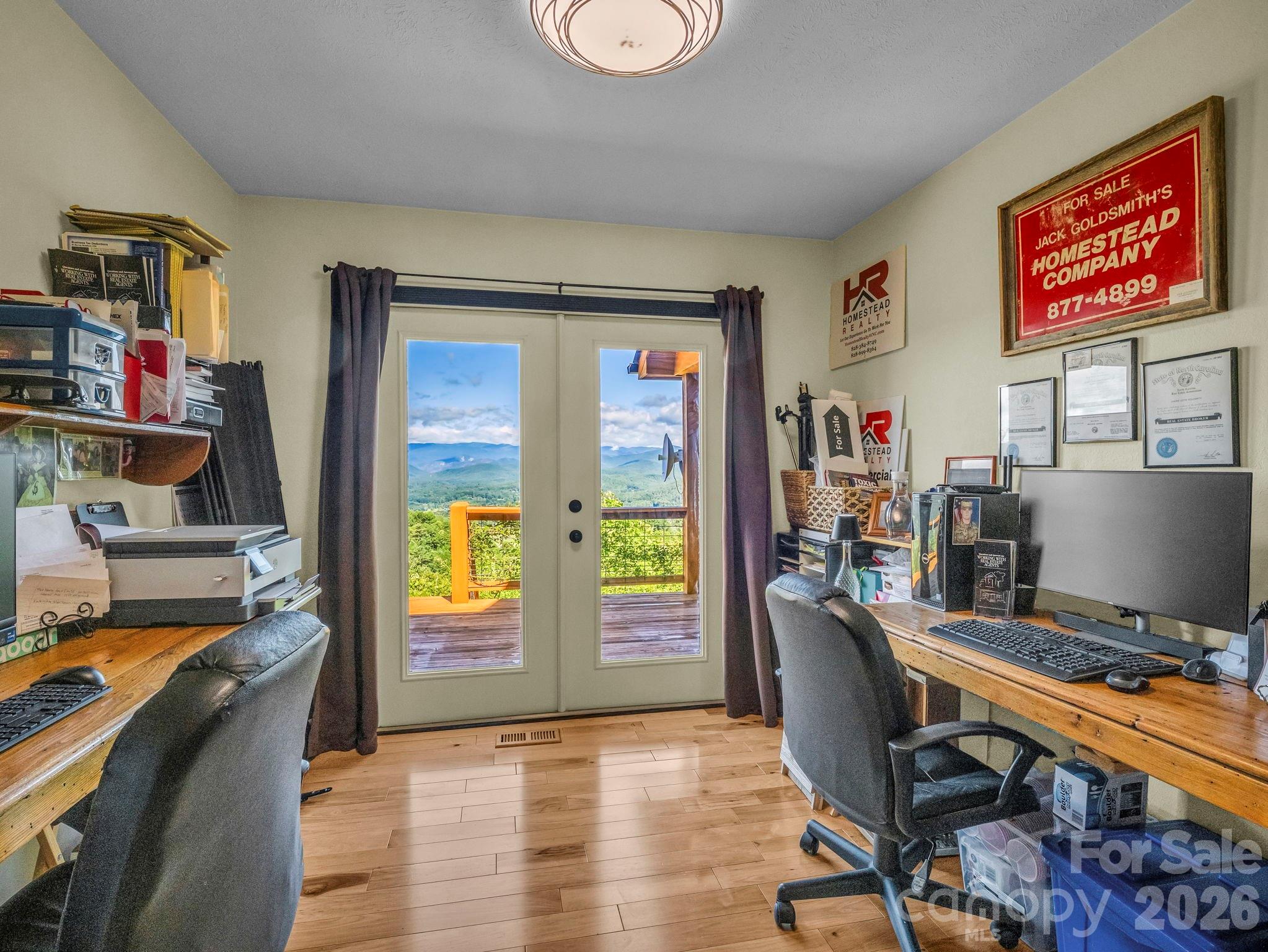 1025 Jeter Mountain Road — Penrose