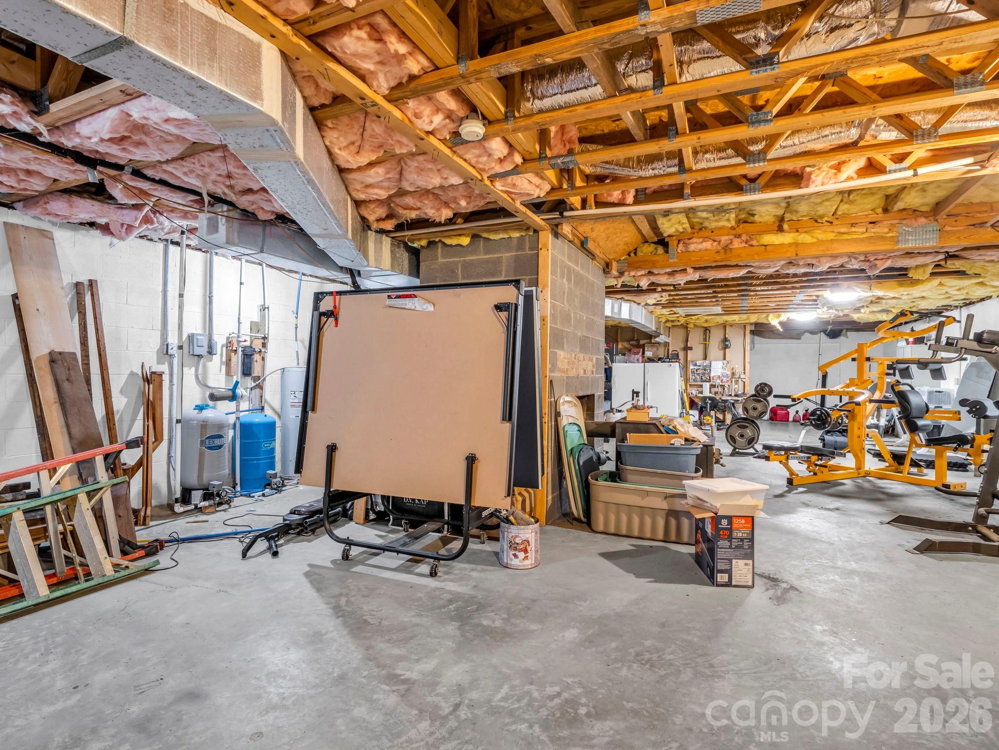 1025 Jeter Mountain Road — Penrose