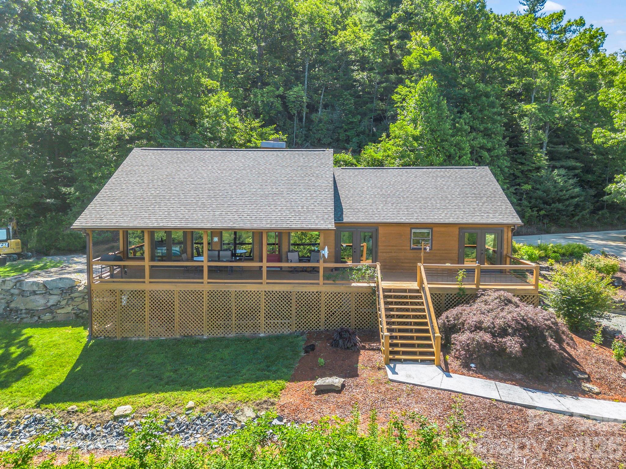 1025 Jeter Mountain Road — Penrose