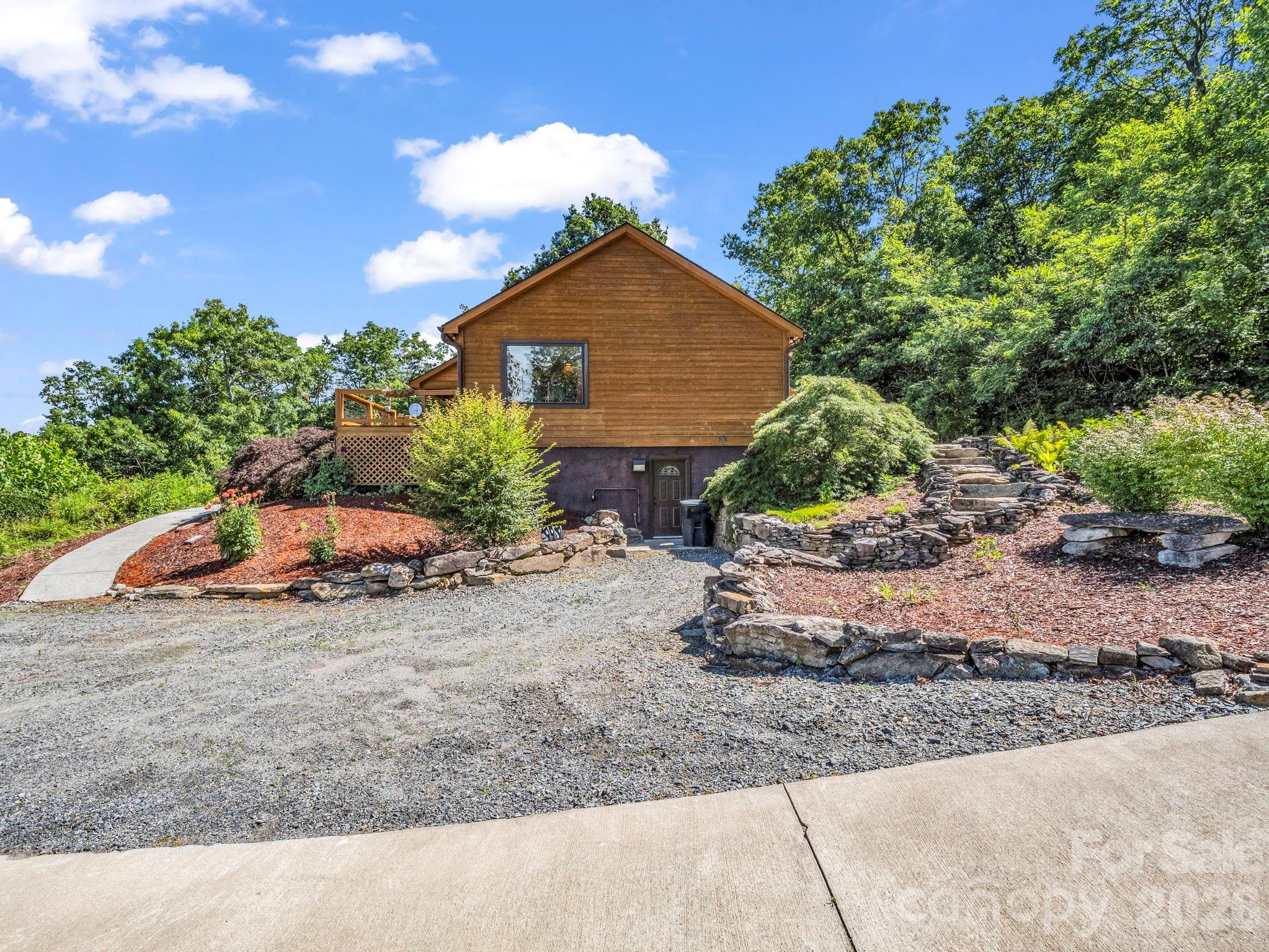 1025 Jeter Mountain Road — Penrose