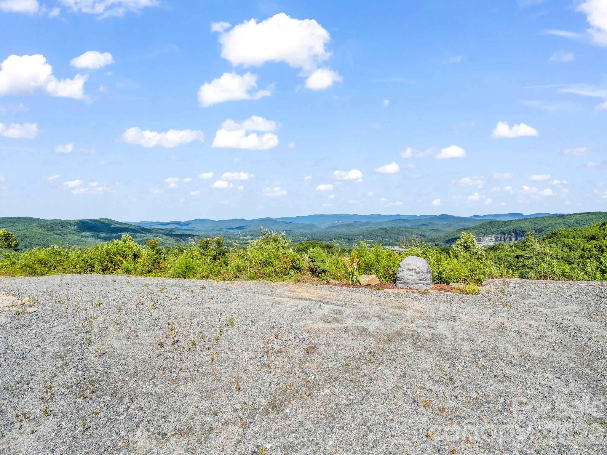 1025 Jeter Mountain Road — Penrose