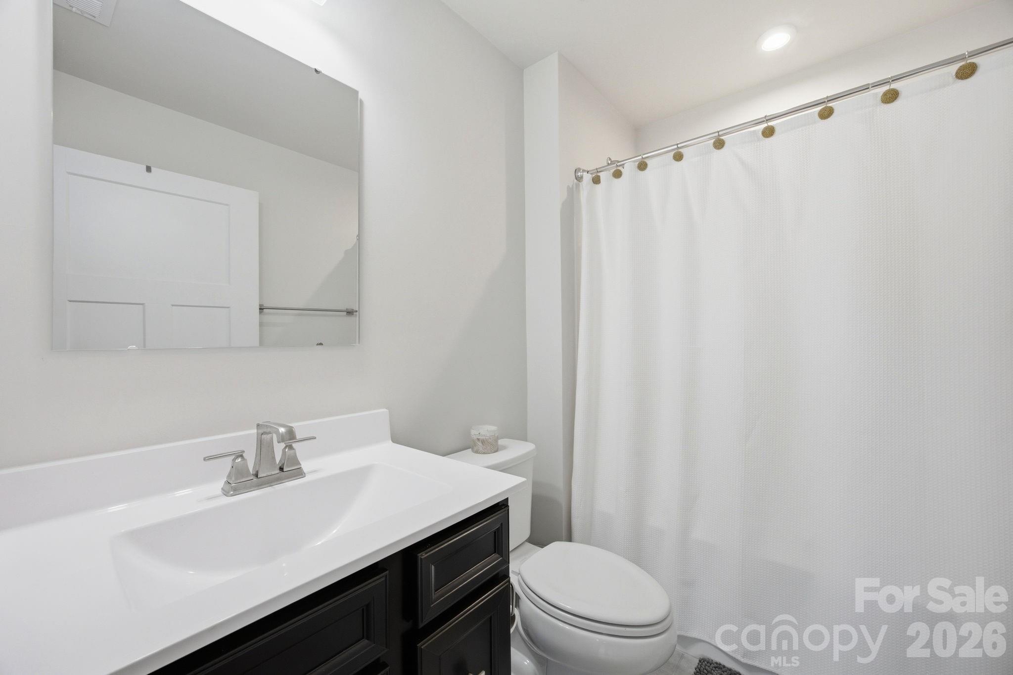 621 Grandiflora Avenue — Lancaster
