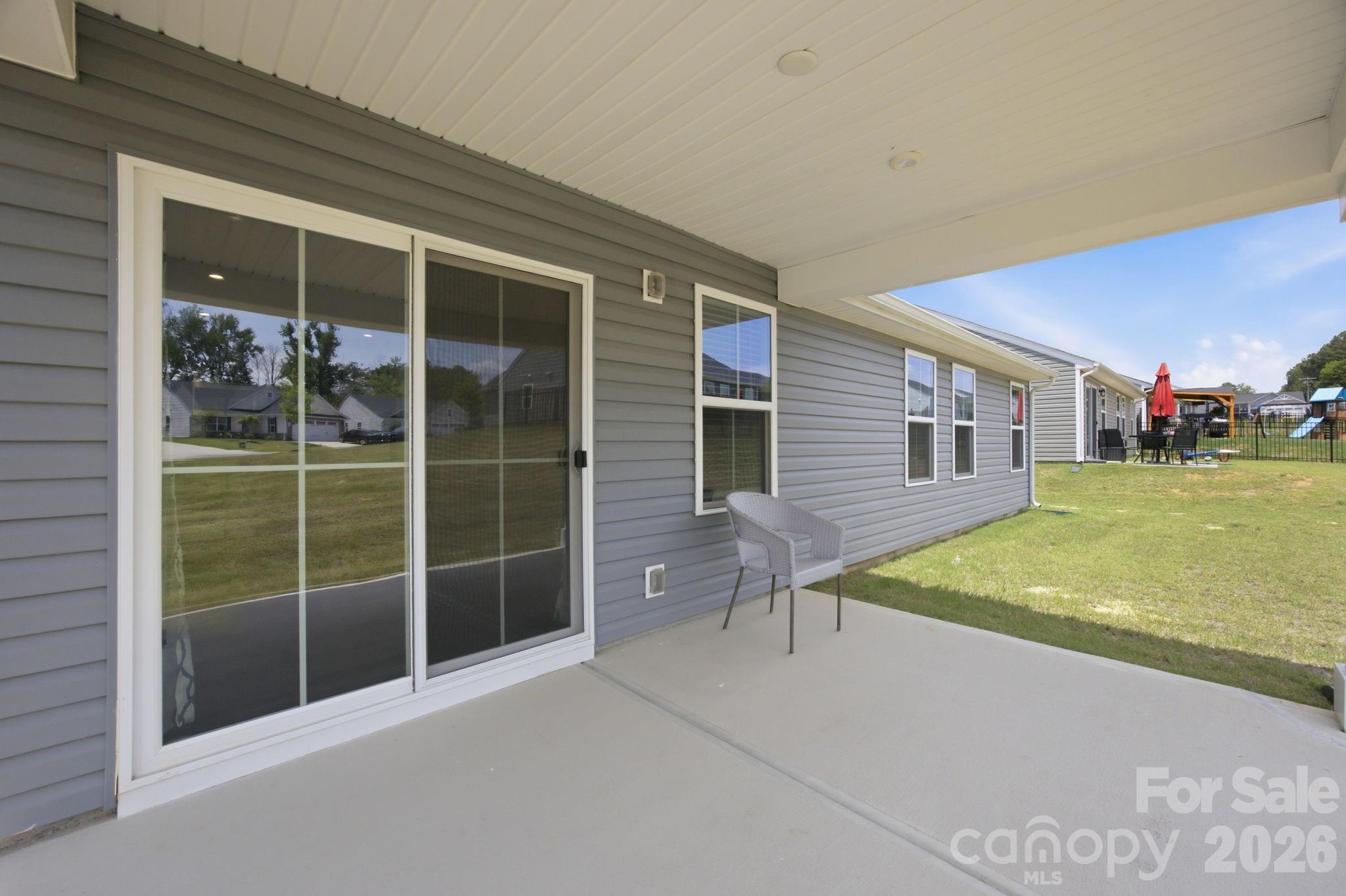 621 Grandiflora Avenue — Lancaster