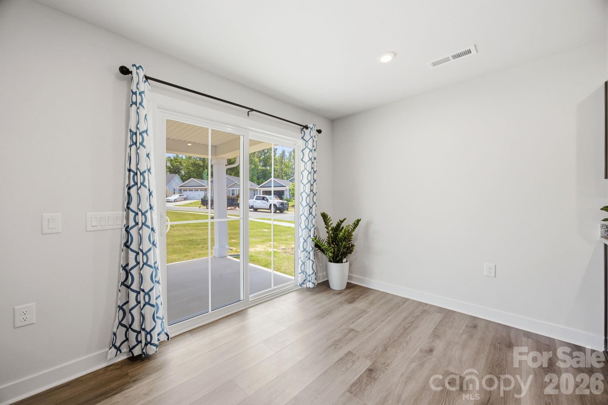 621 Grandiflora Avenue — Lancaster